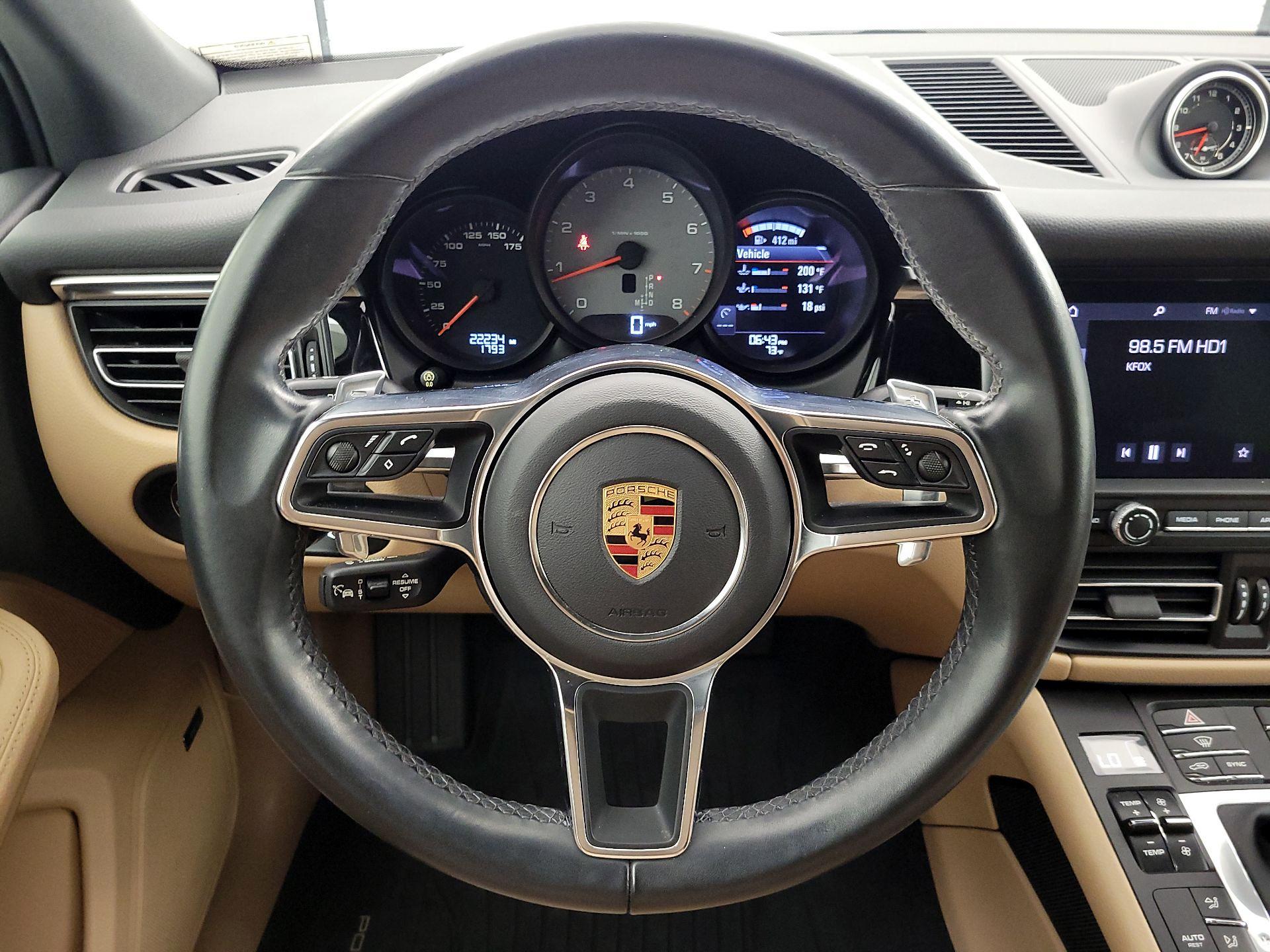 Thumbnail: 2020 Porsche Macan - 10