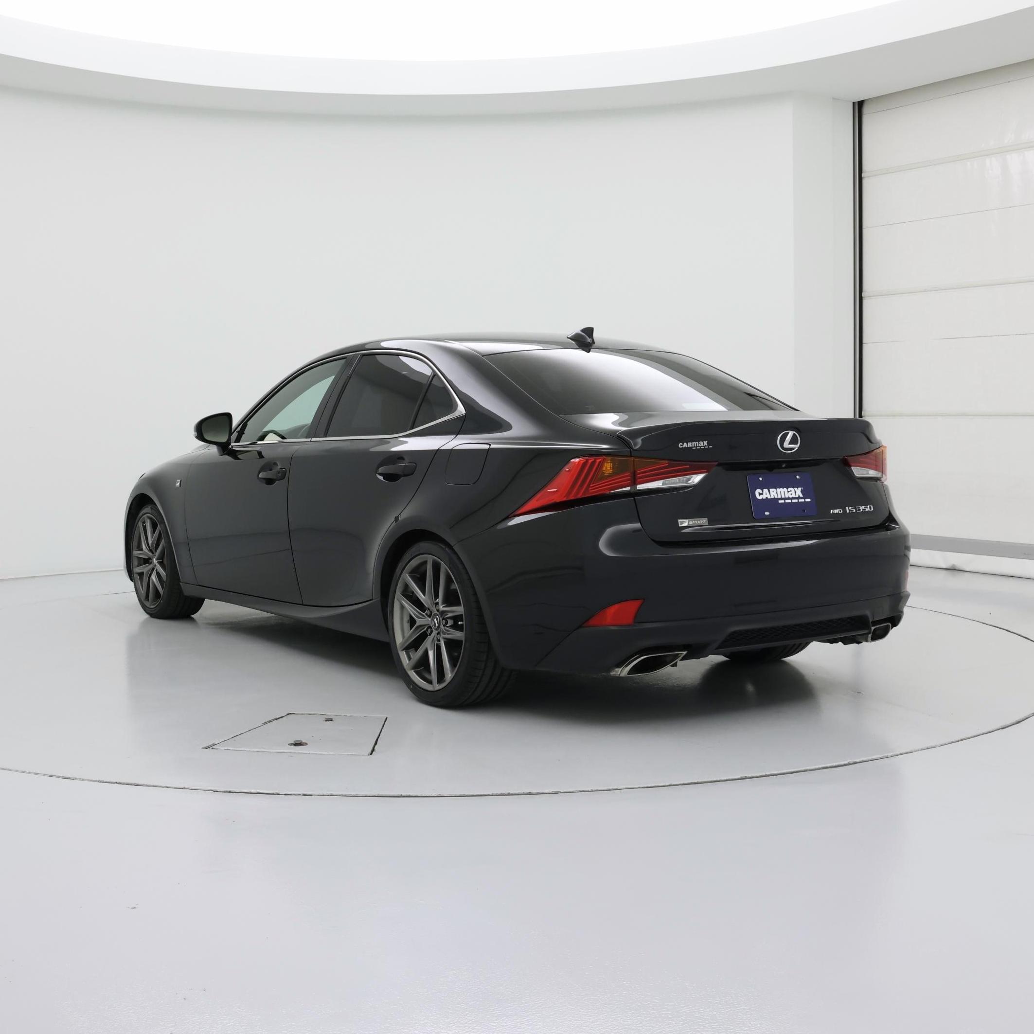 Thumbnail: 2019 Lexus IS - 2