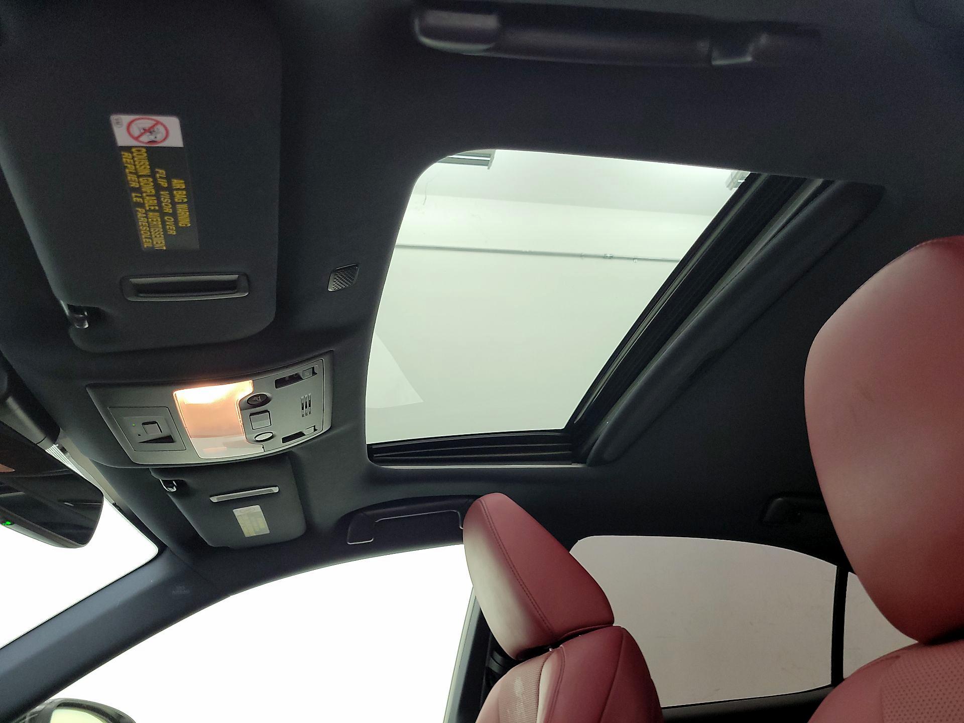 Thumbnail: 2019 Lexus IS - 20