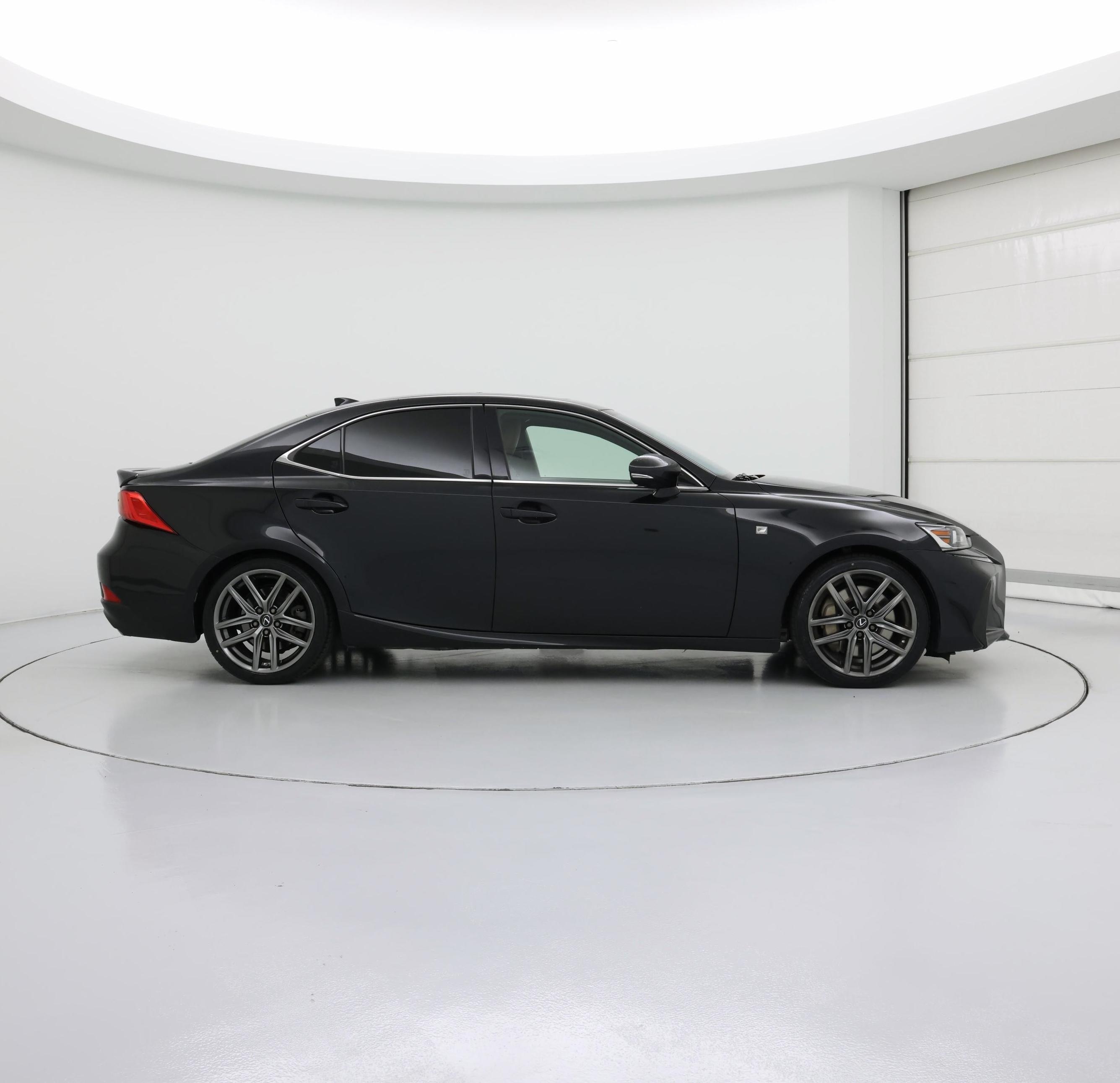 Thumbnail: 2019 Lexus IS - 7