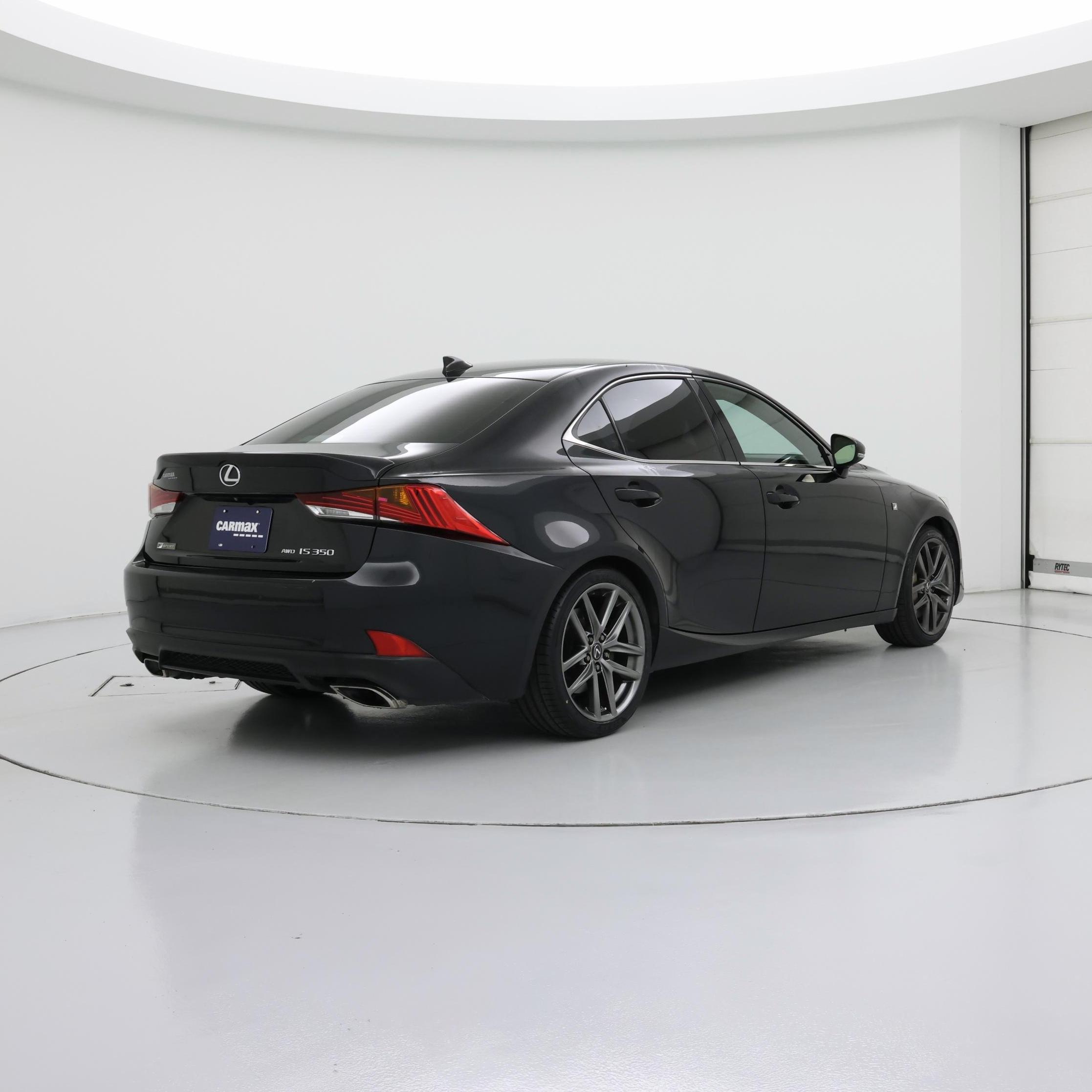 Thumbnail: 2019 Lexus IS - 8