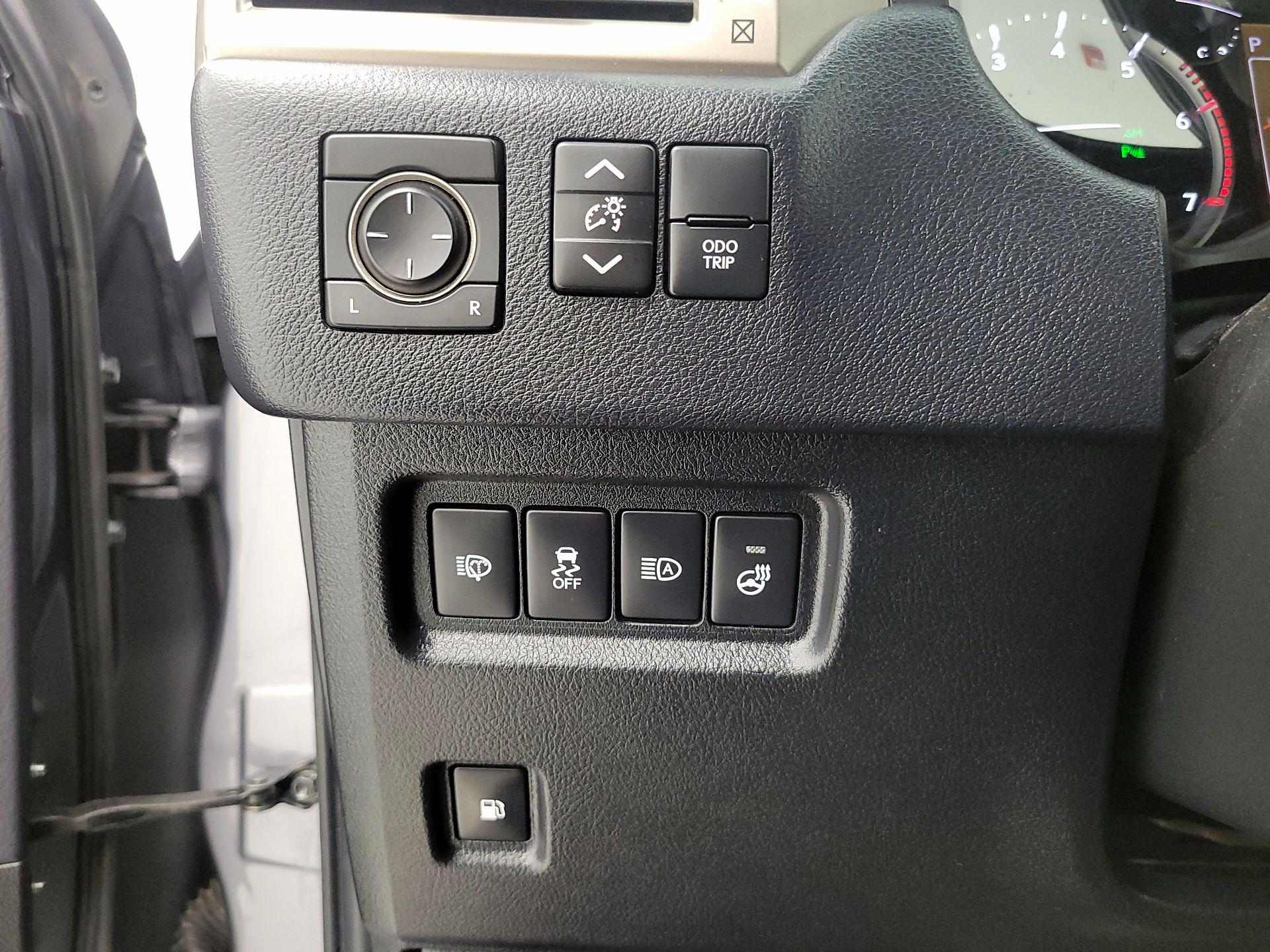 Thumbnail: 2021 Lexus GX - 13