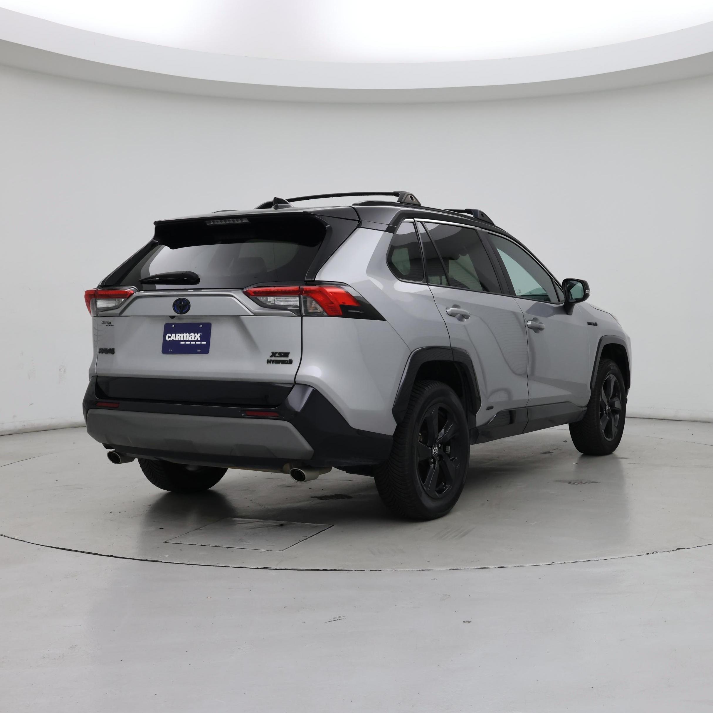 Thumbnail: 2020 Toyota RAV4 - 8