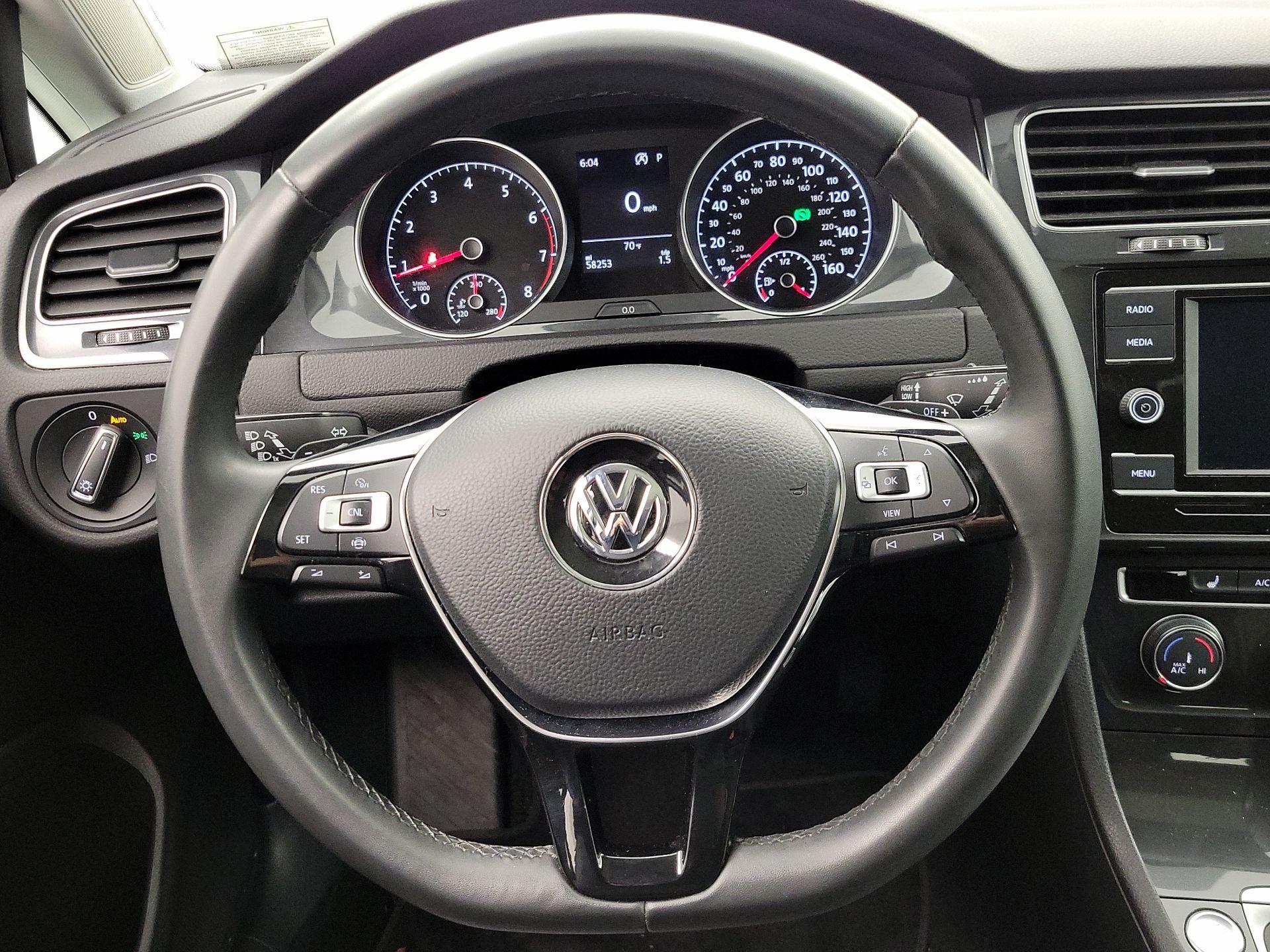 Thumbnail: 2020 Volkswagen Golf - 10