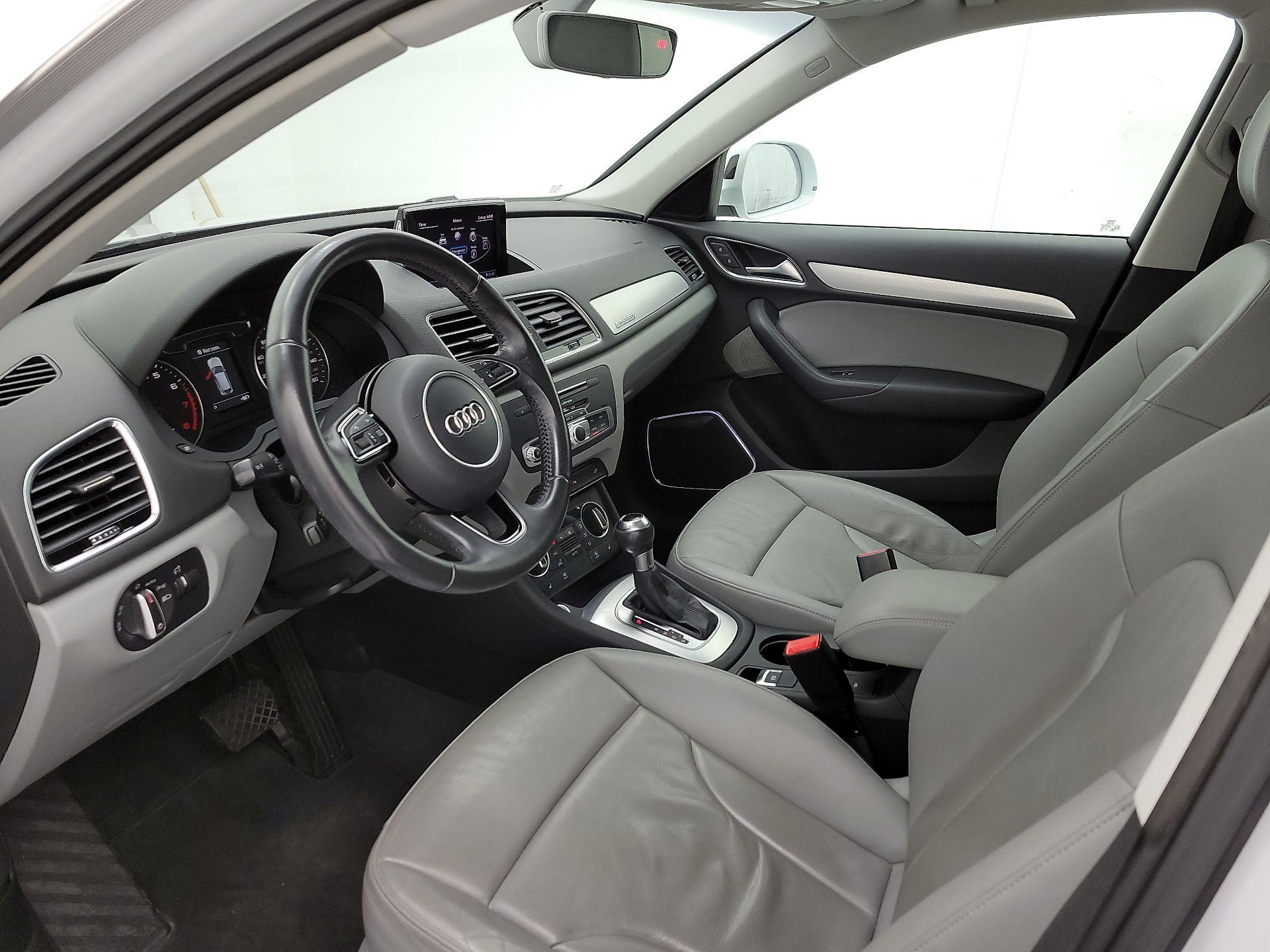 Thumbnail: 2016 Audi Q3 - 11