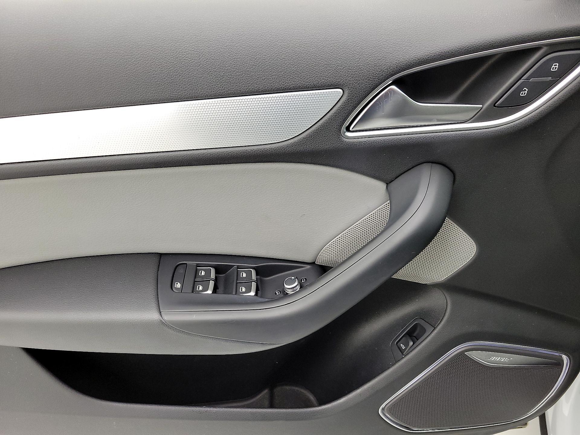 Thumbnail: 2016 Audi Q3 - 12