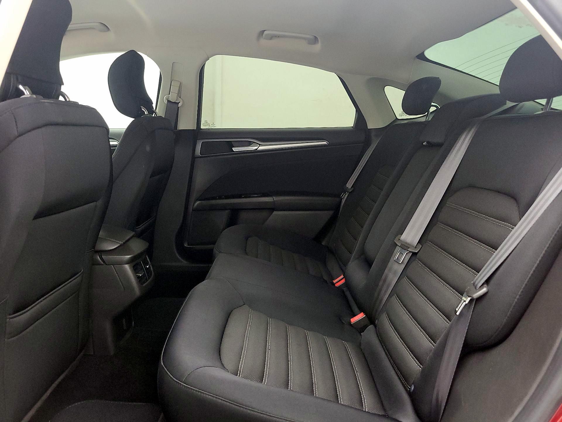 Thumbnail: 2014 Ford Fusion - 18