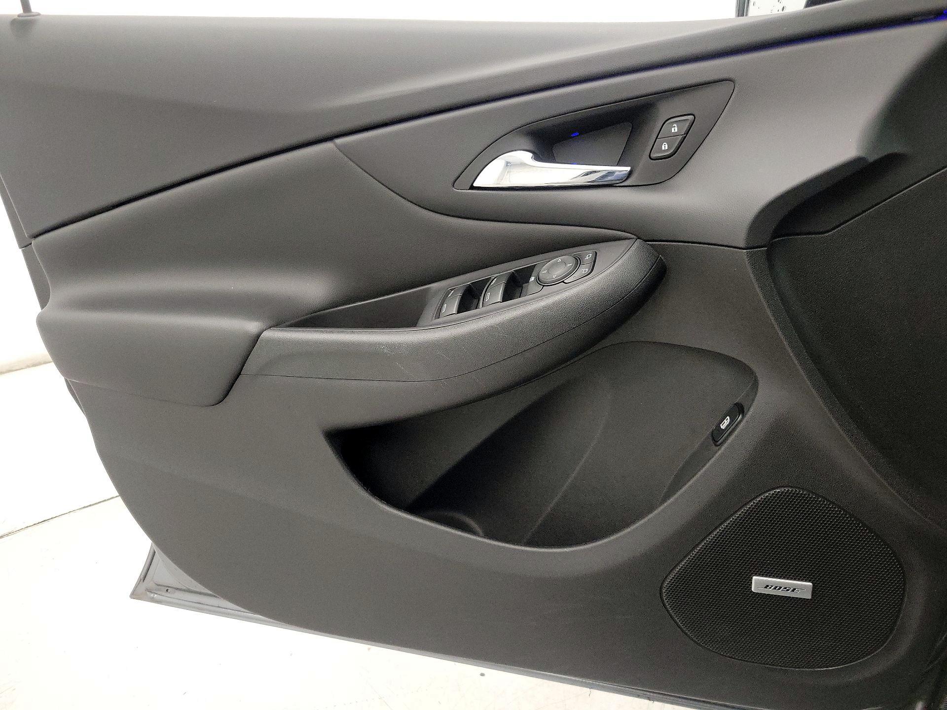 Thumbnail: 2019 Chevrolet Volt - 12