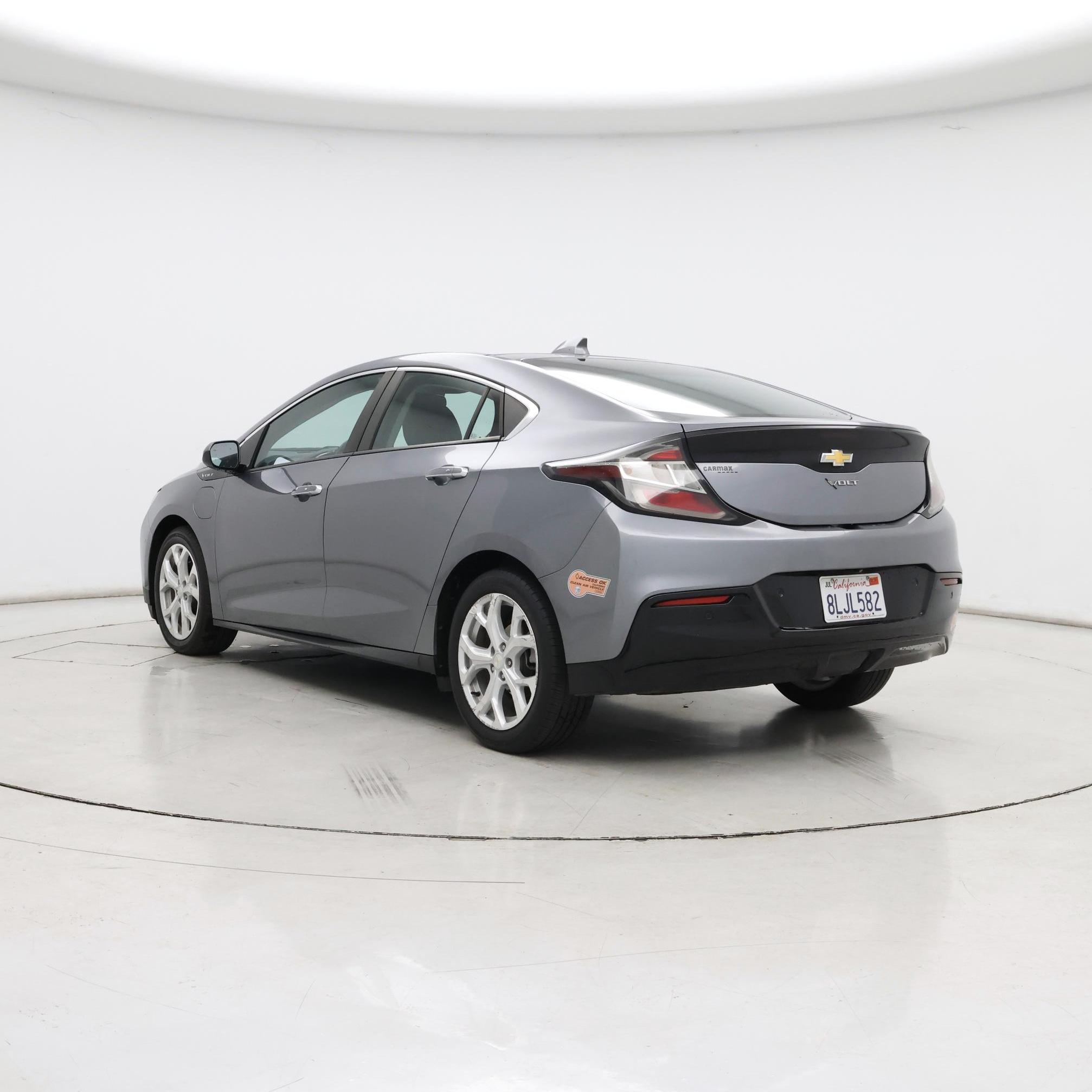 Thumbnail: 2019 Chevrolet Volt - 2