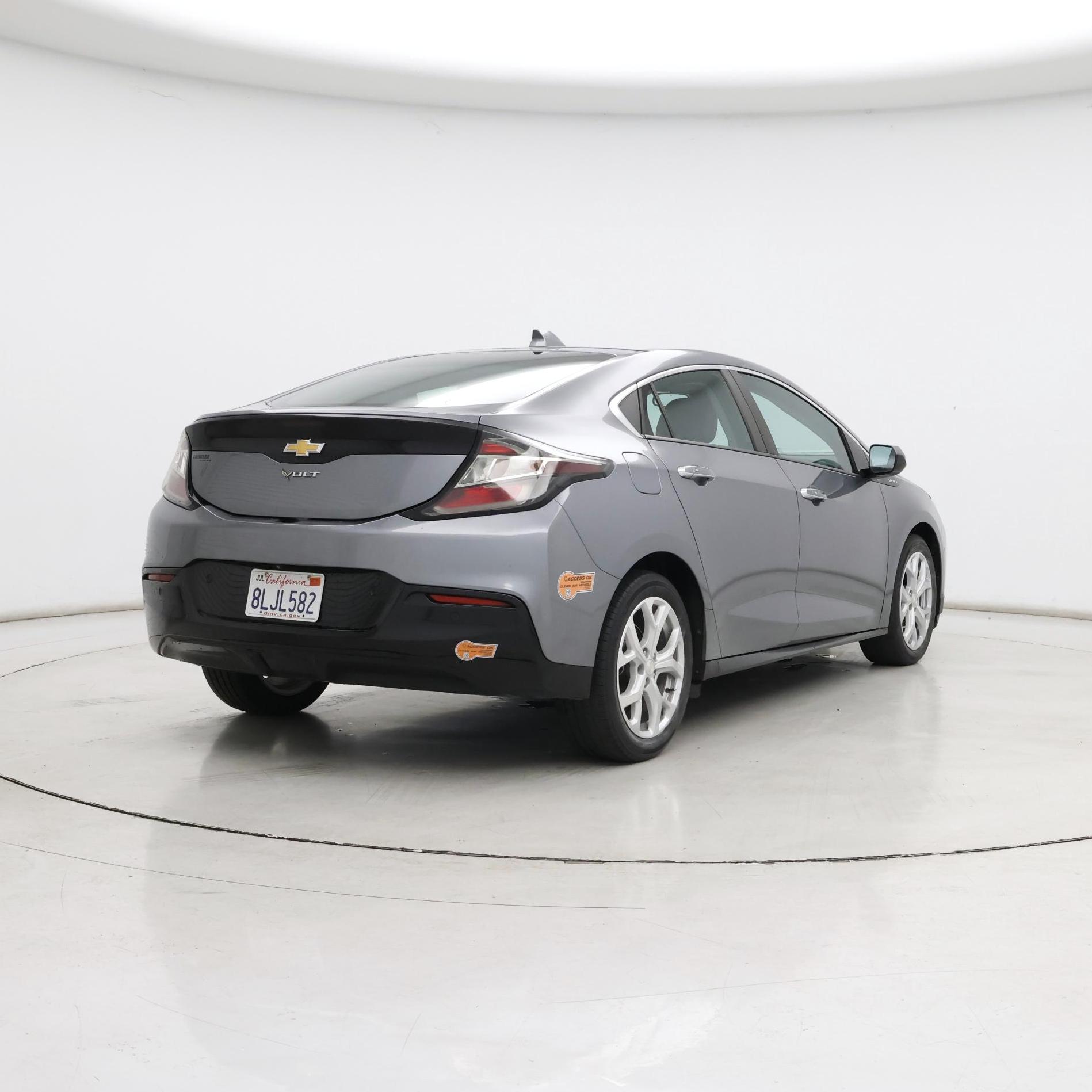 Thumbnail: 2019 Chevrolet Volt - 8