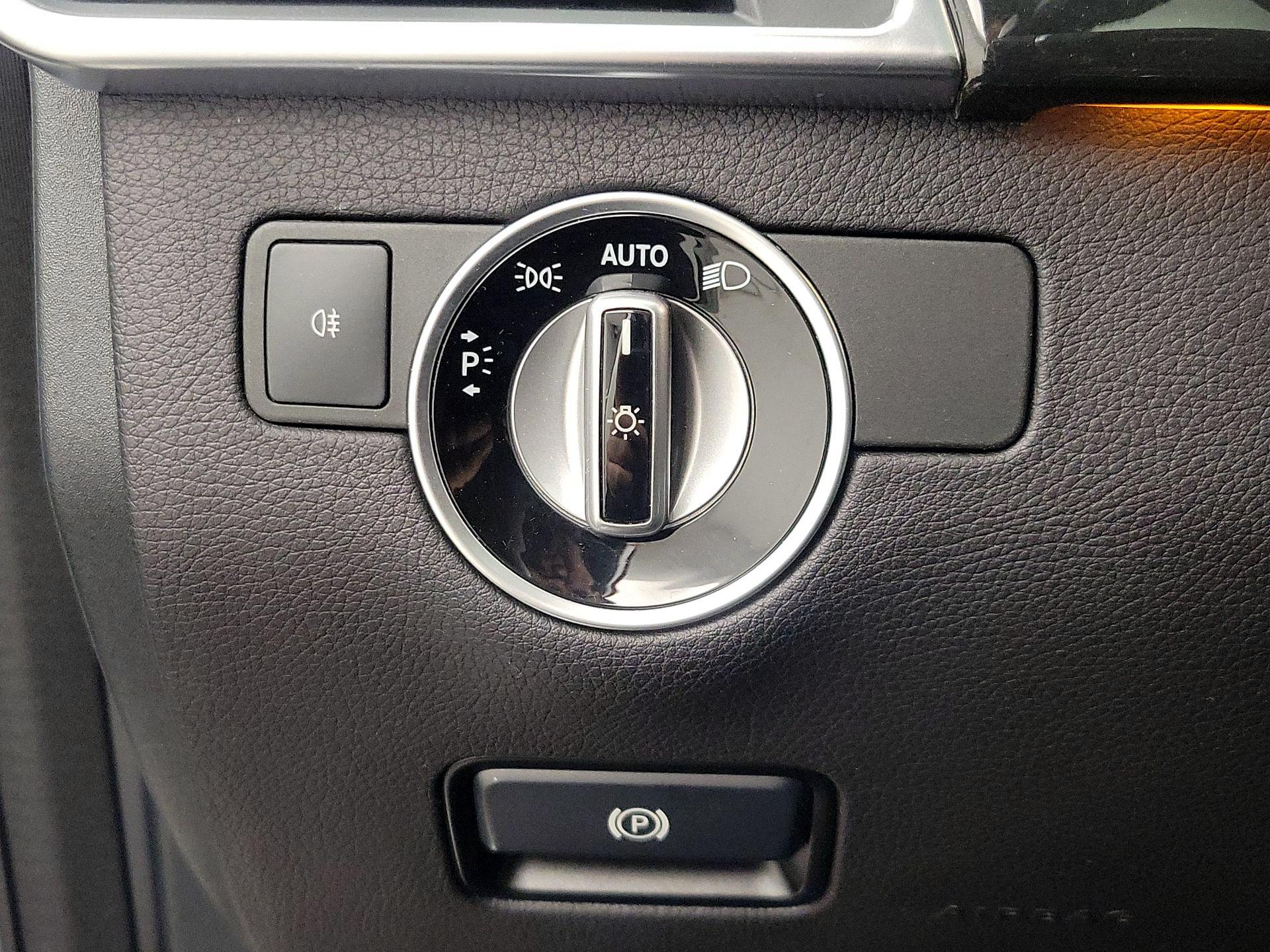 Thumbnail: 2016 Mercedes-Benz GL-Class - 13