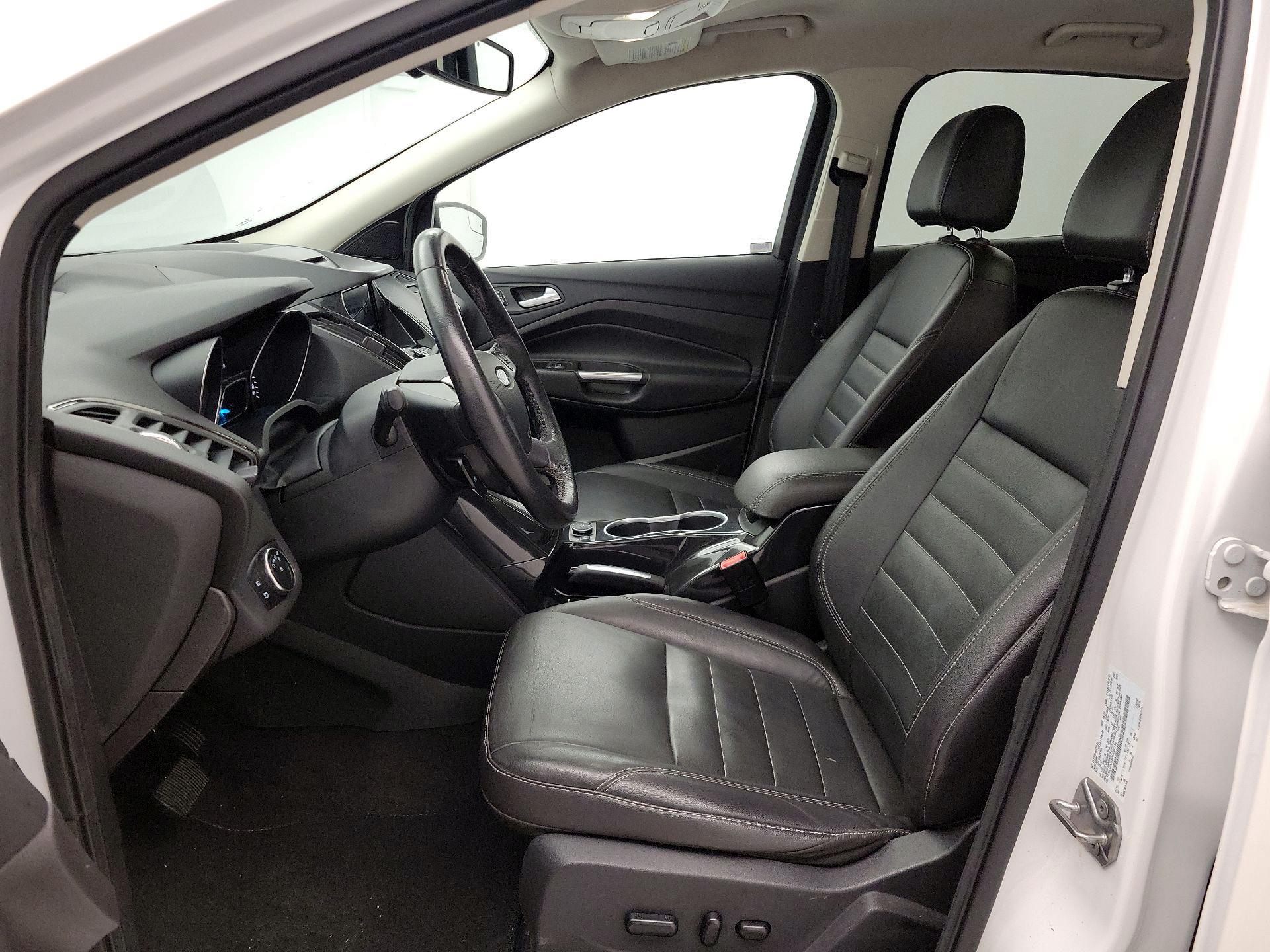 Thumbnail: 2016 Ford Escape - 11