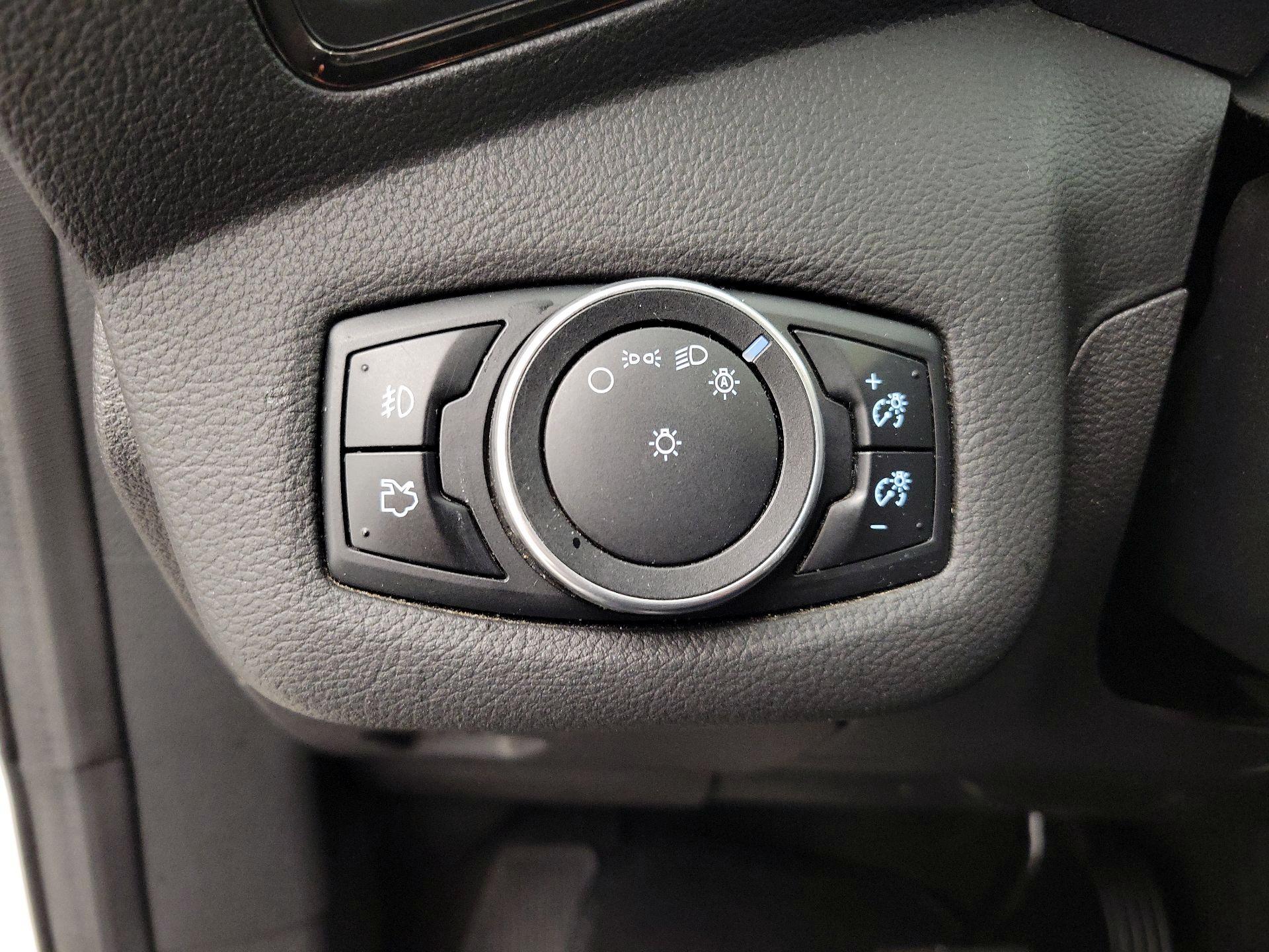 Thumbnail: 2016 Ford Escape - 13