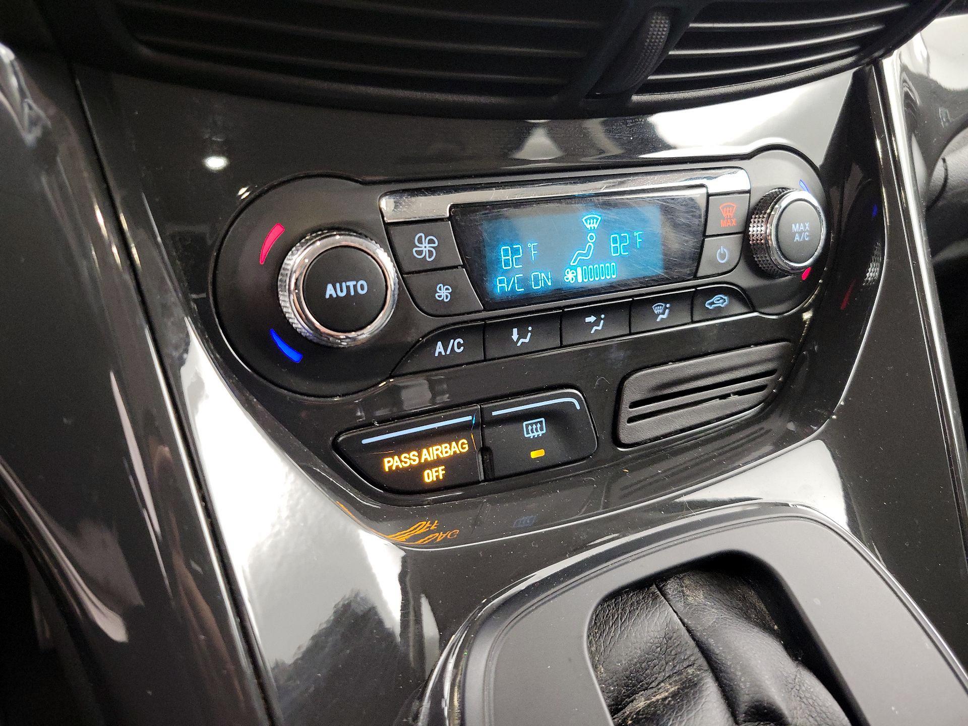 Thumbnail: 2016 Ford Escape - 16