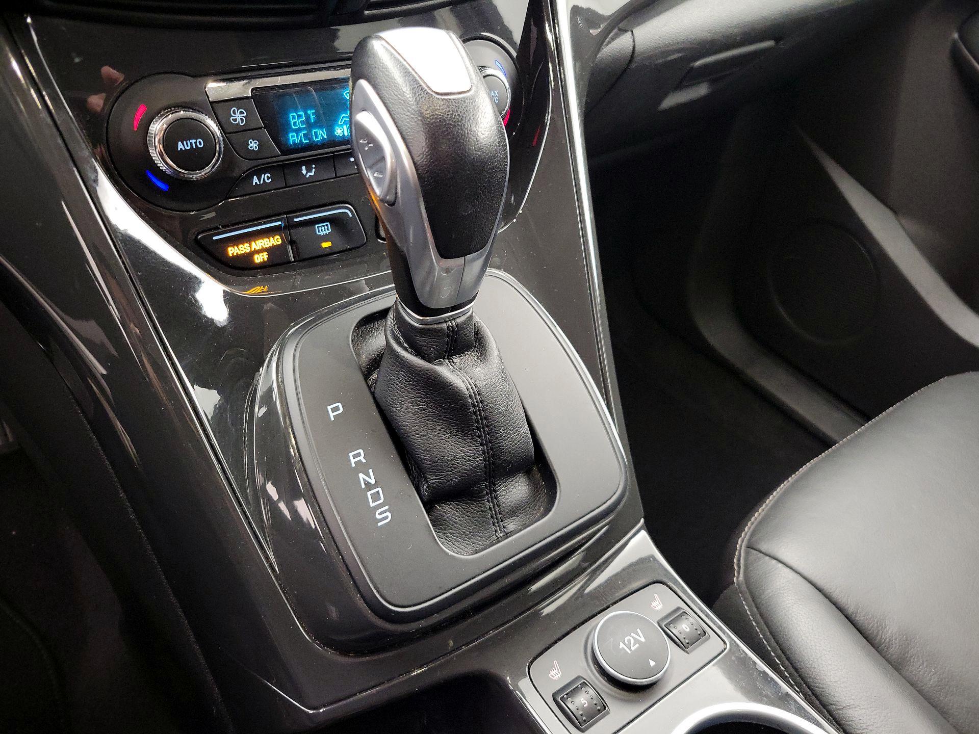 Thumbnail: 2016 Ford Escape - 17