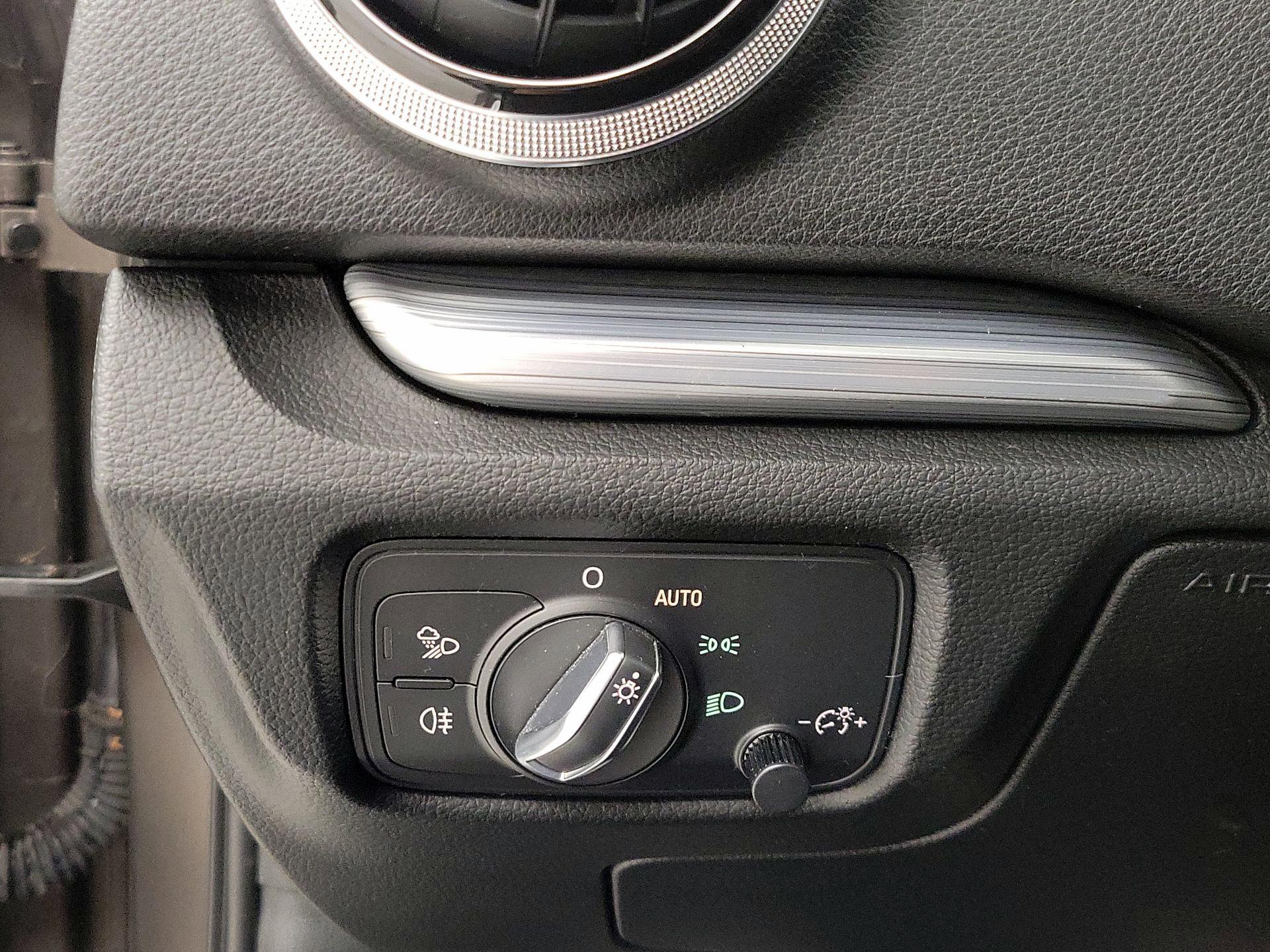 Thumbnail: 2015 Audi A3 - 13