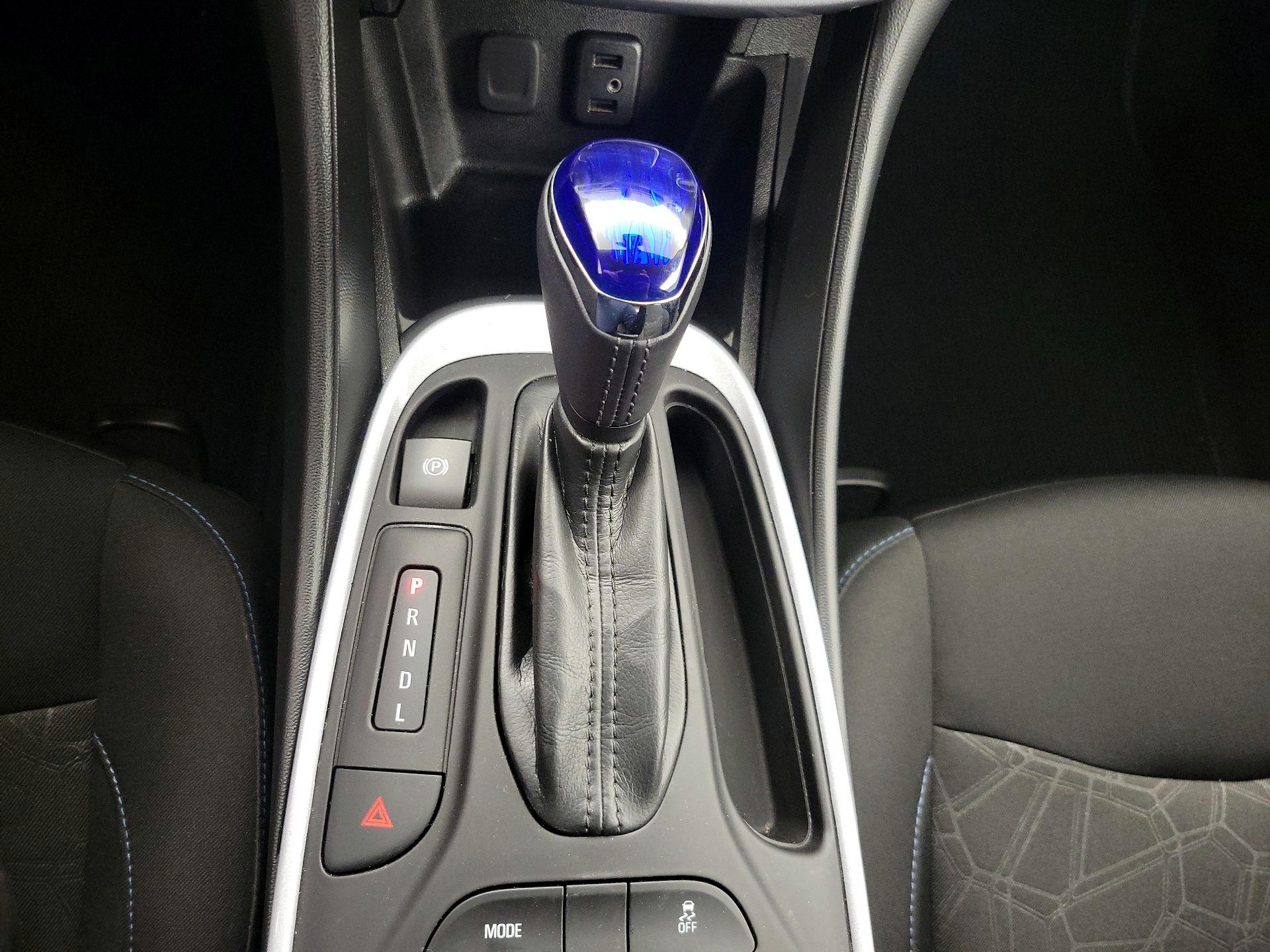 Thumbnail: 2018 Chevrolet Volt - 17