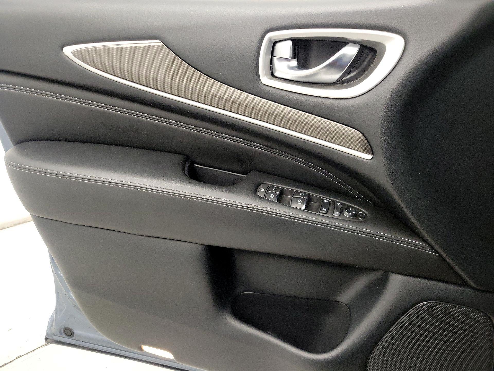 Thumbnail: 2019 INFINITI QX60 - 12