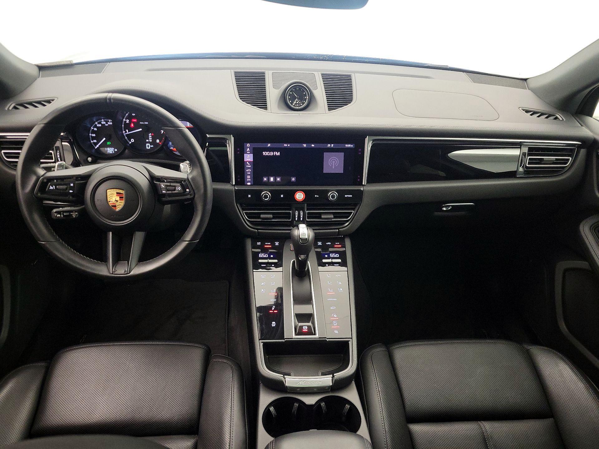 Thumbnail: 2024 Porsche Macan - 9