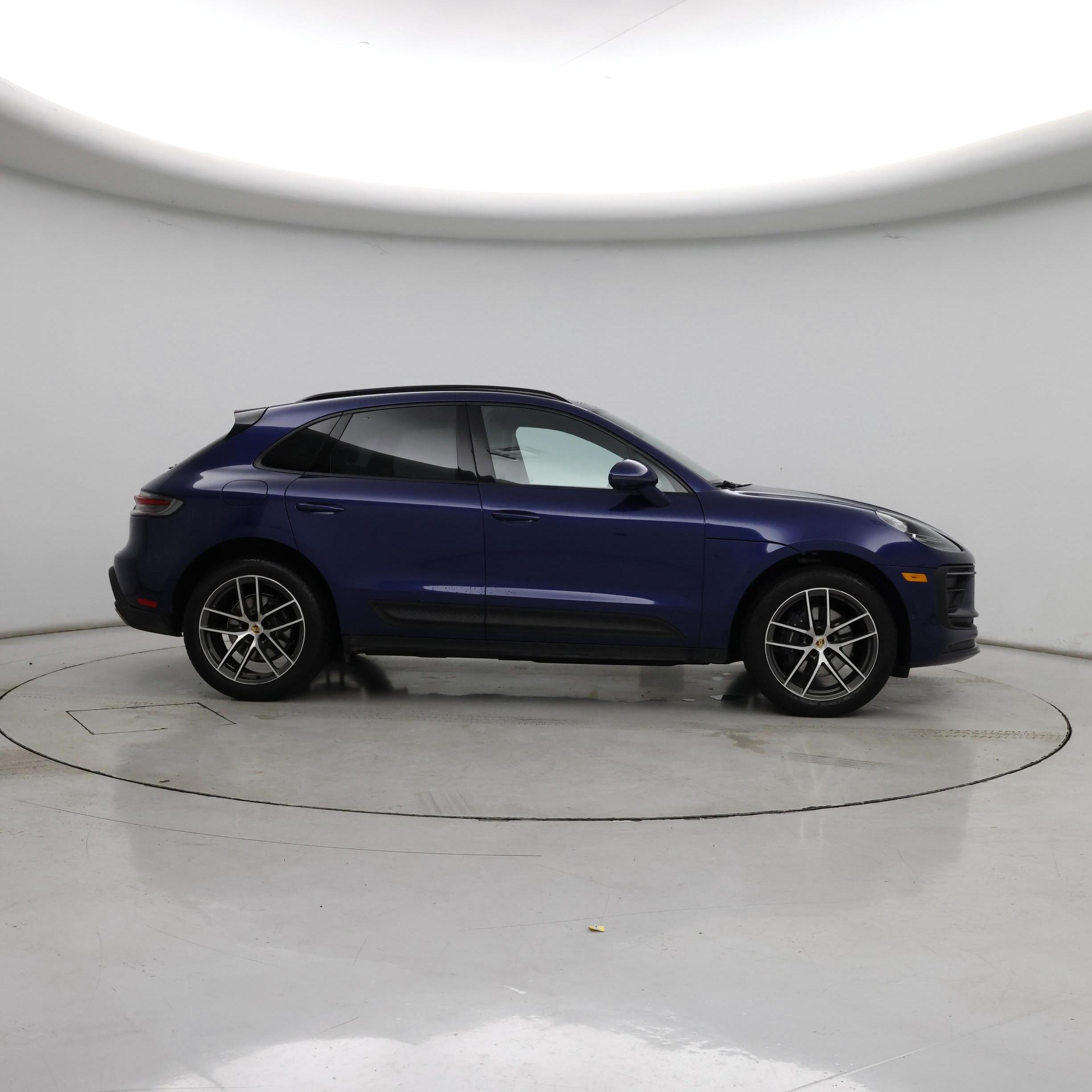 Thumbnail: 2024 Porsche Macan - 7