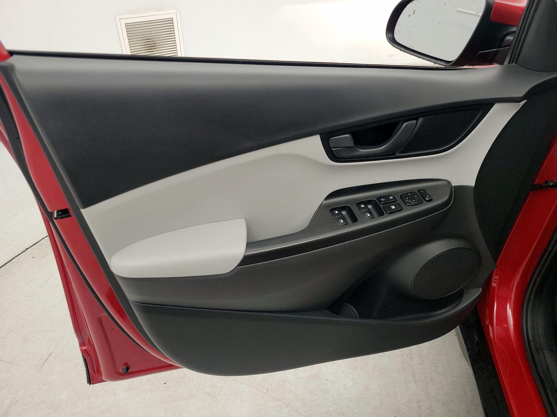 Thumbnail: 2022 Hyundai Kona - 12