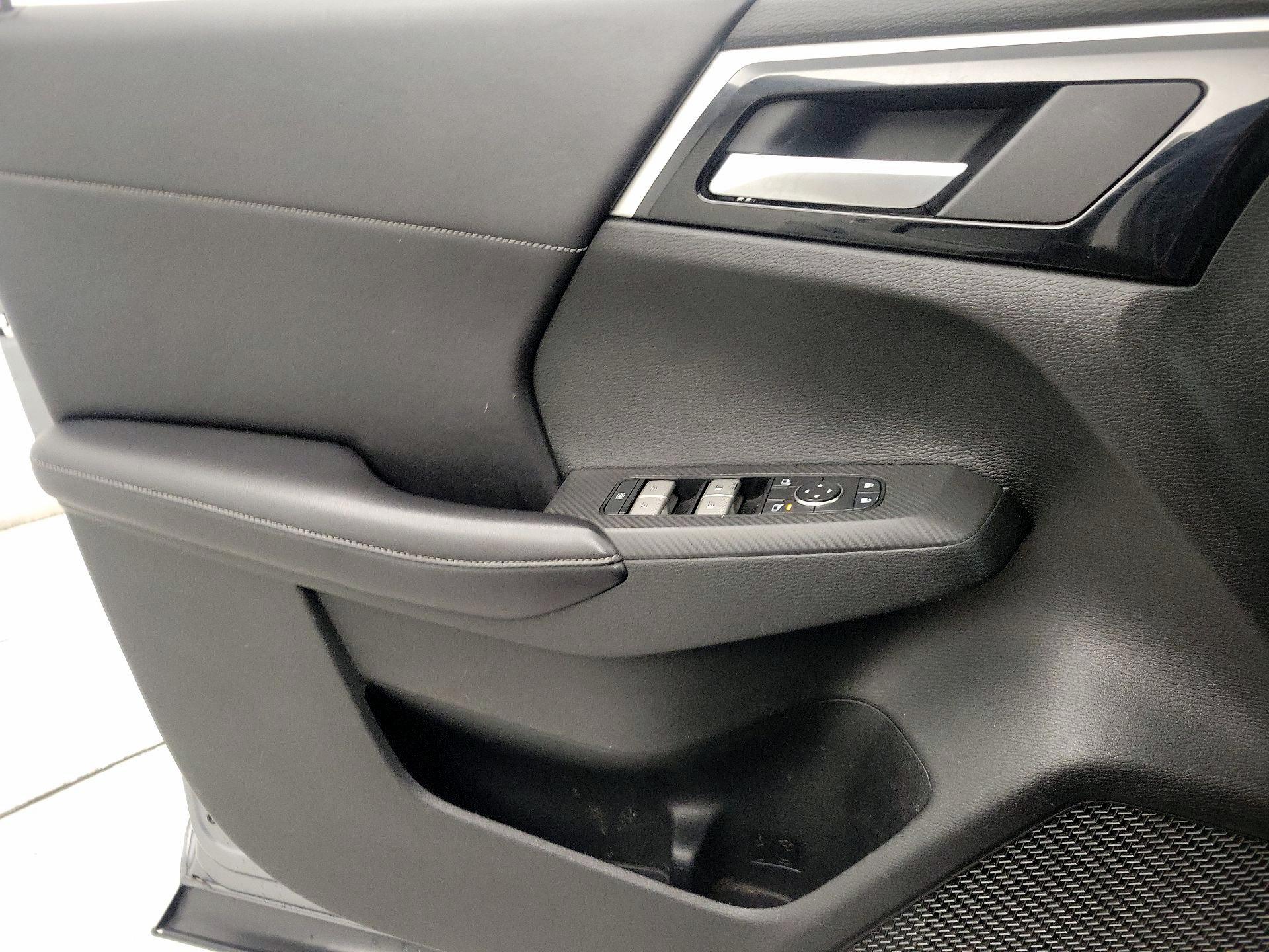 Thumbnail: 2022 Mitsubishi Outlander - 12