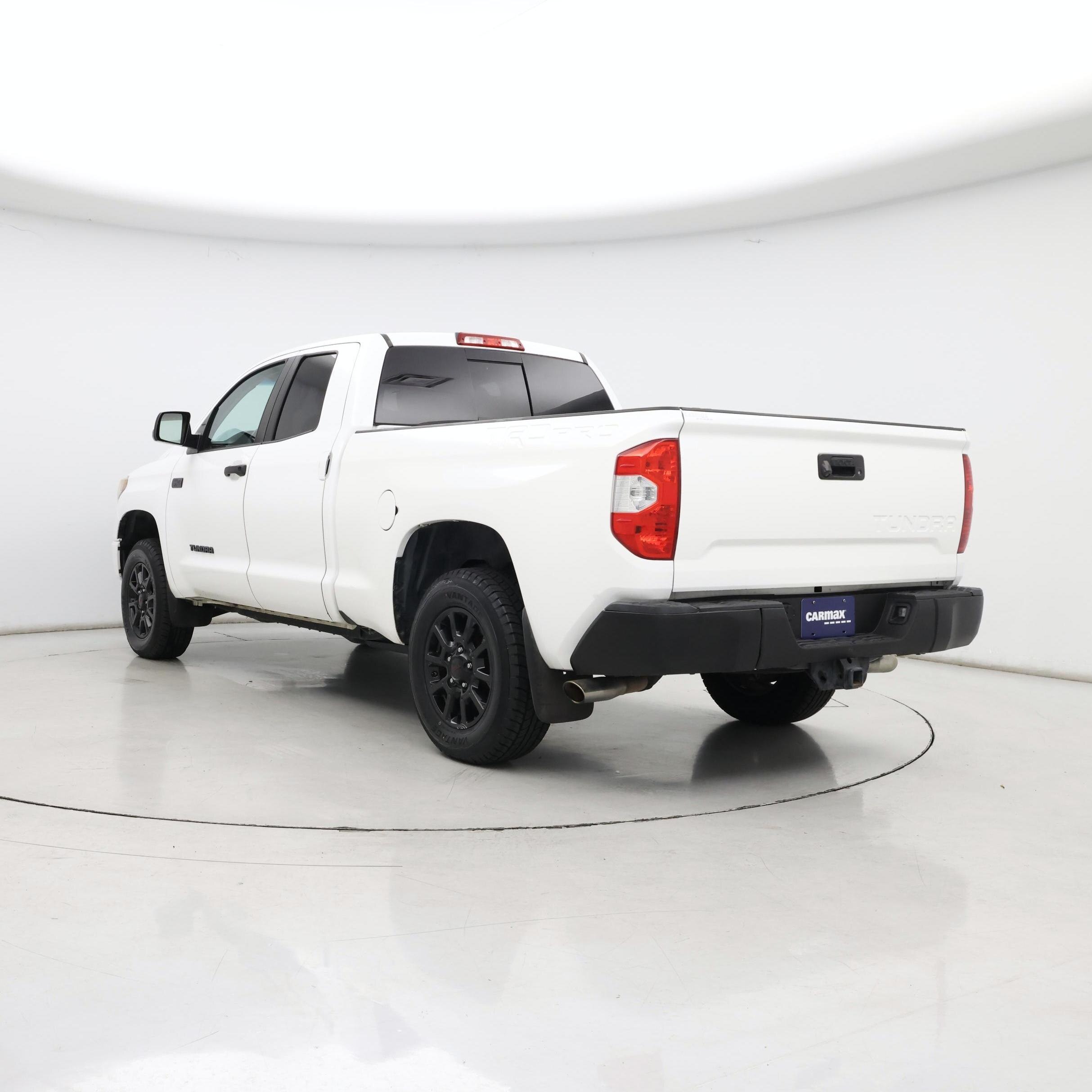 Thumbnail: 2016 Toyota Tundra - 2