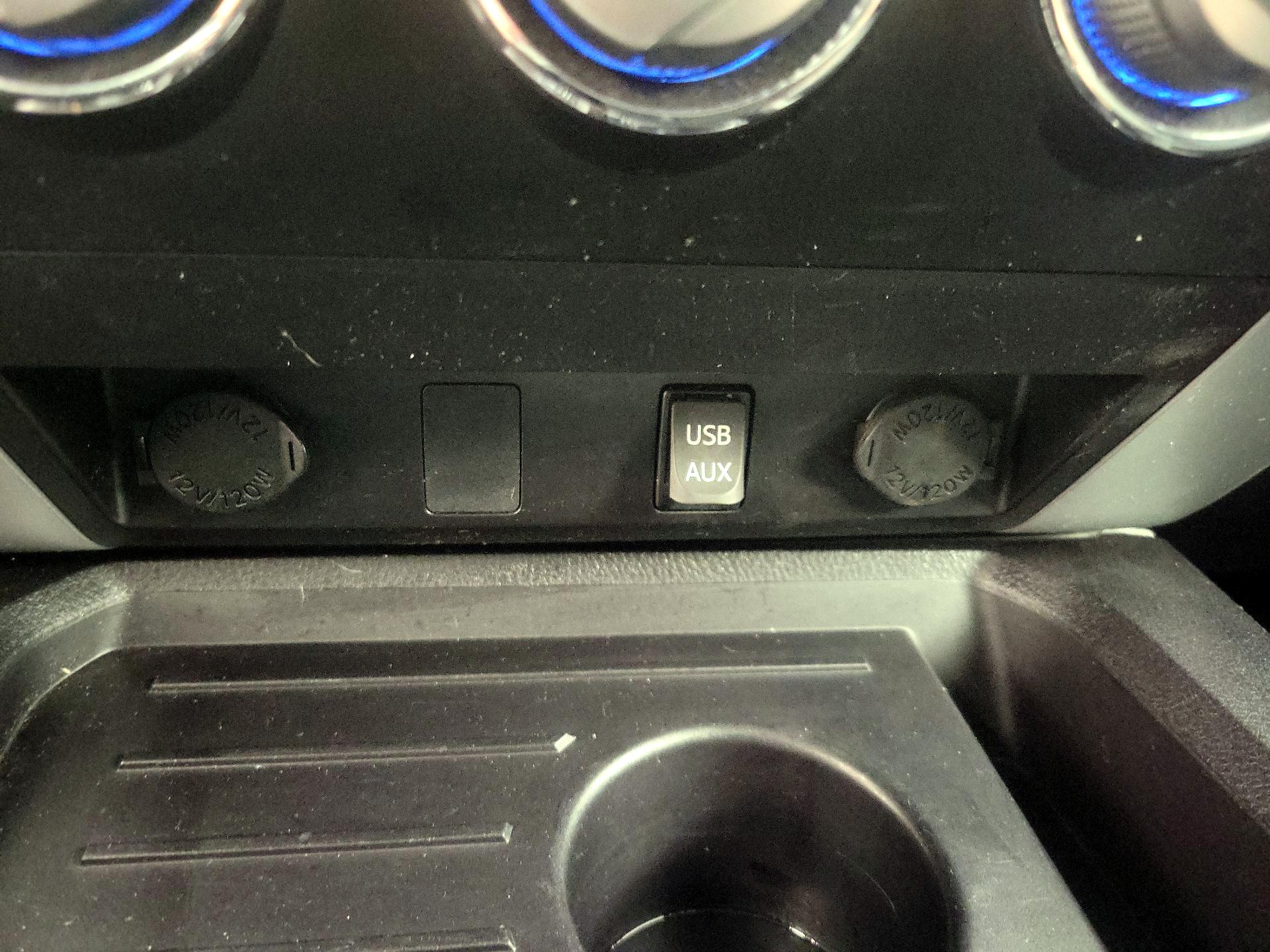 Thumbnail: 2016 Toyota Tundra - 19