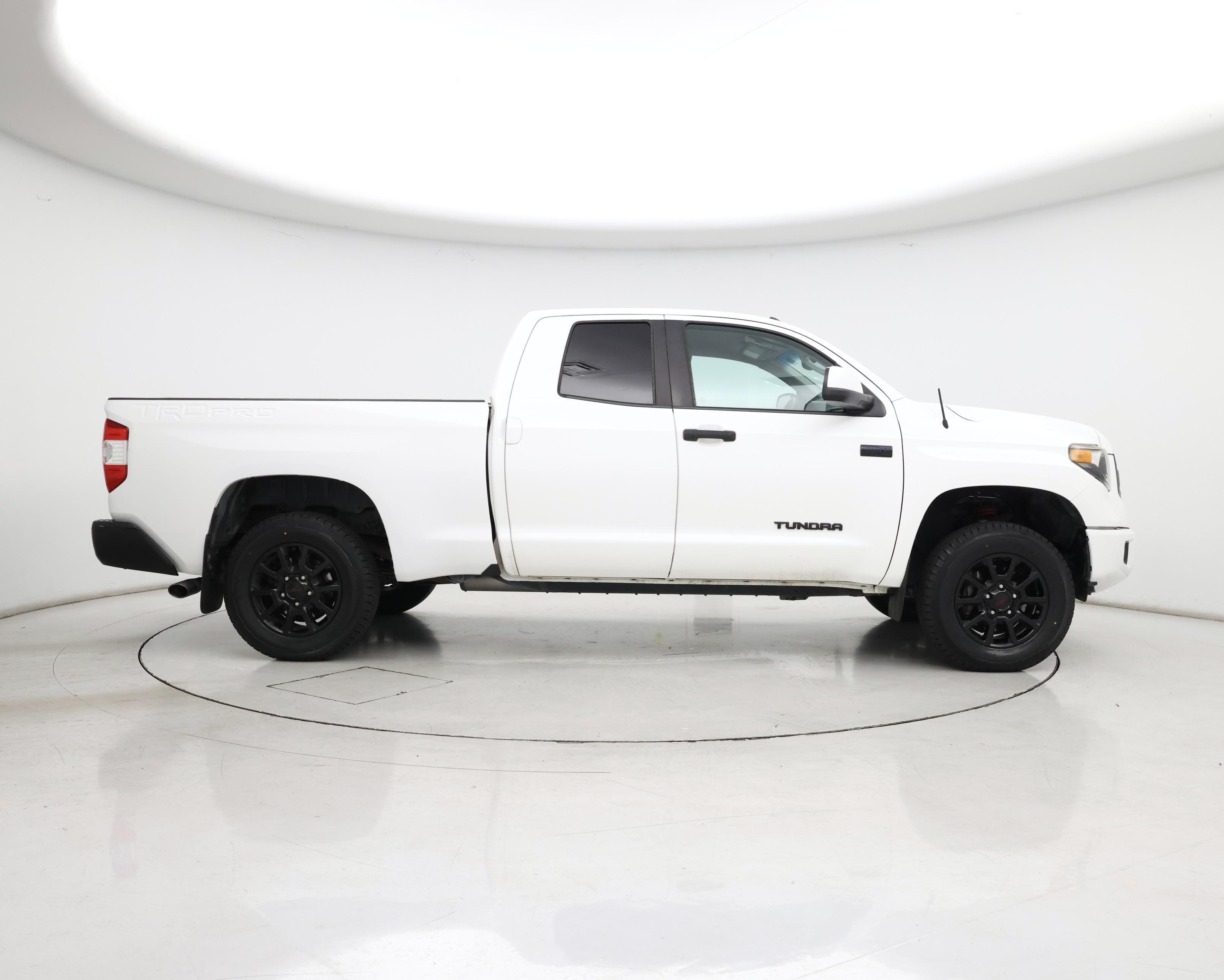 Thumbnail: 2016 Toyota Tundra - 7