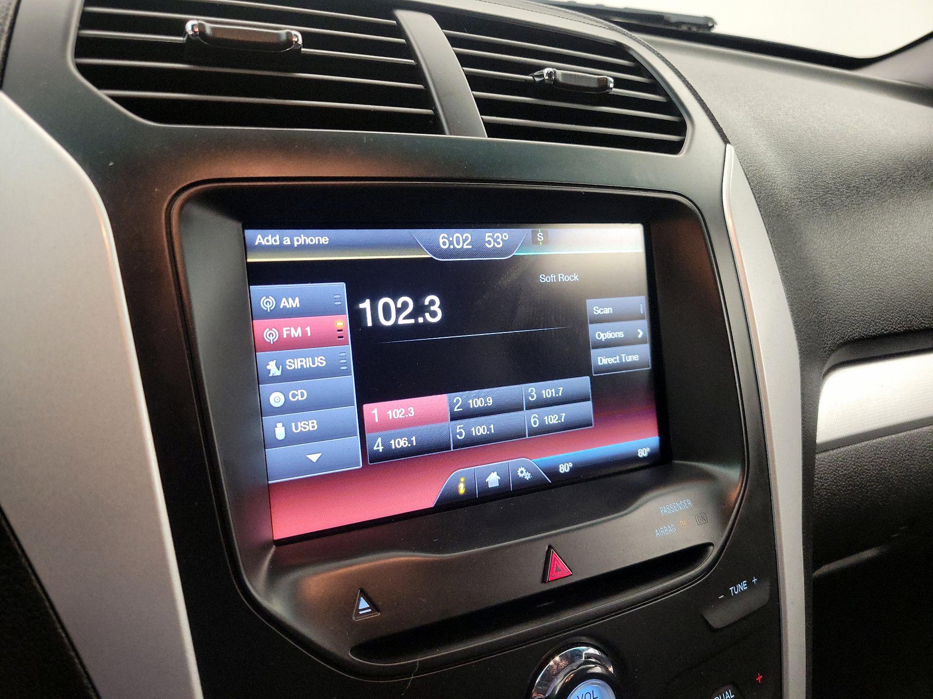 Thumbnail: 2015 Ford Explorer - 16