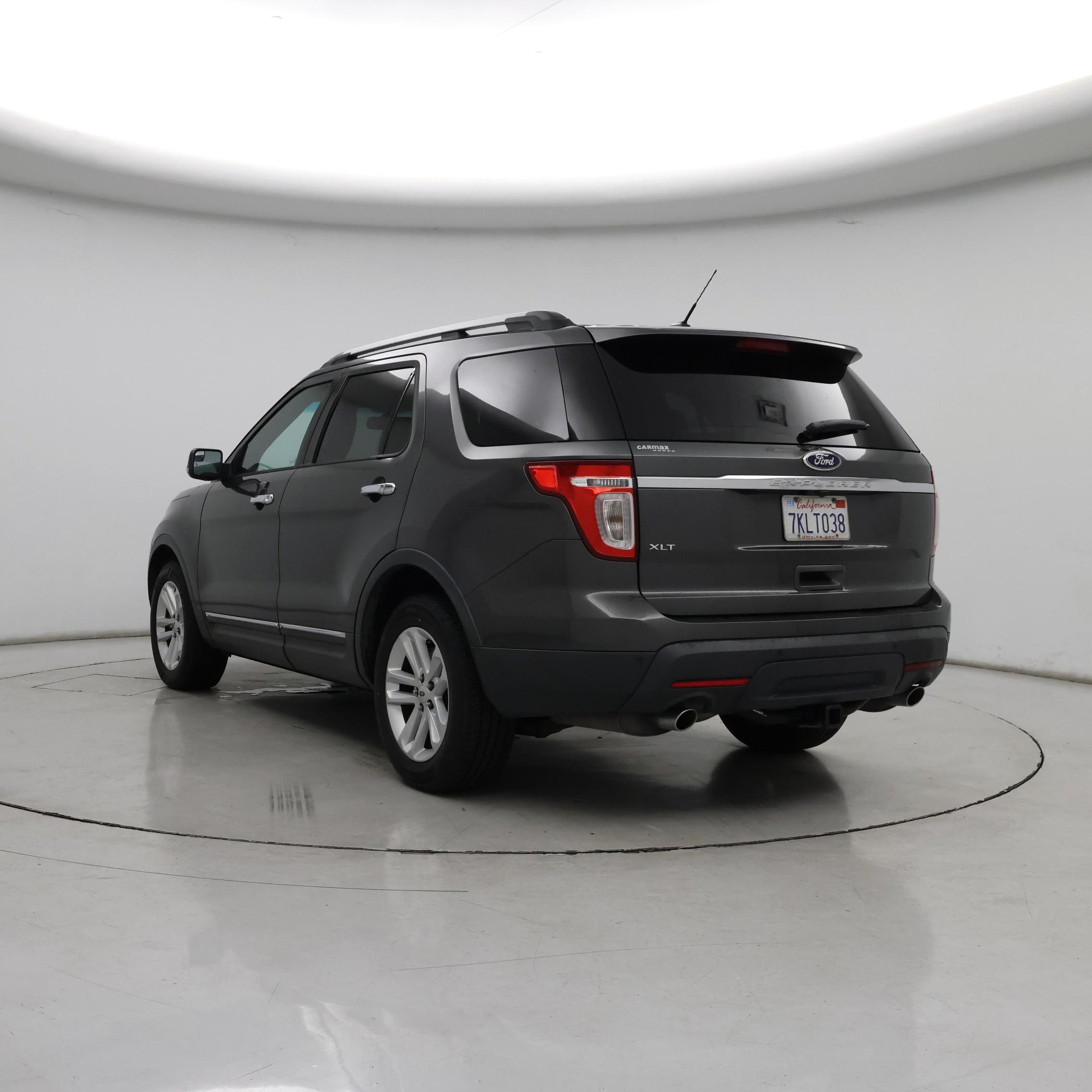 Thumbnail: 2015 Ford Explorer - 2