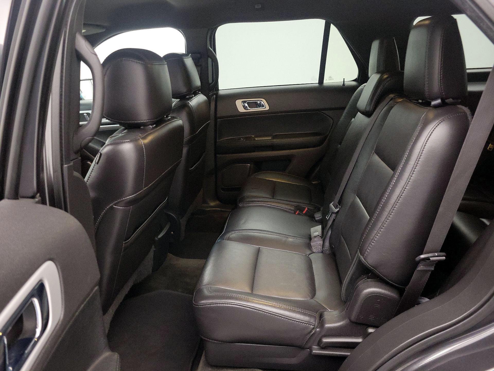 Thumbnail: 2015 Ford Explorer - 19