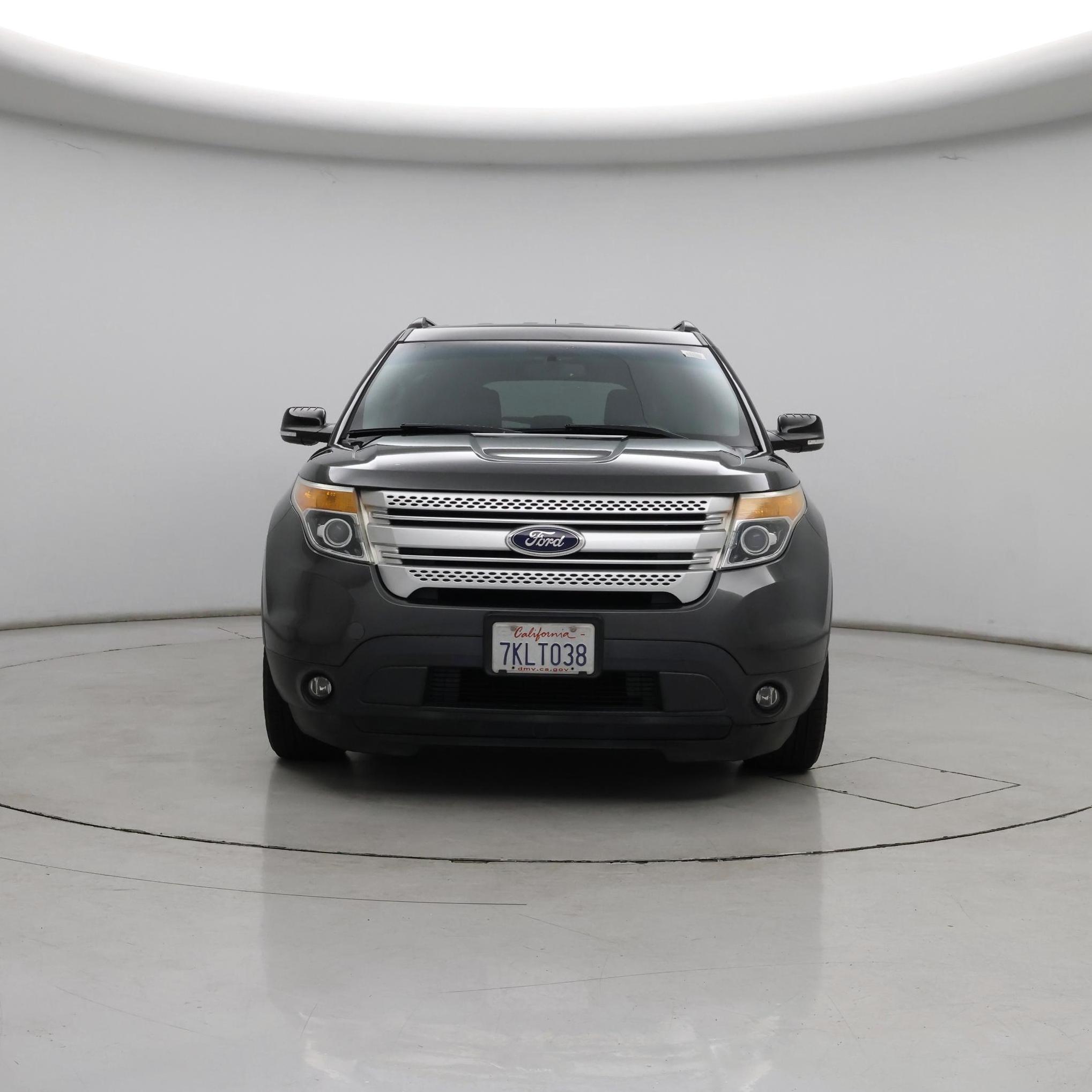 Thumbnail: 2015 Ford Explorer - 5