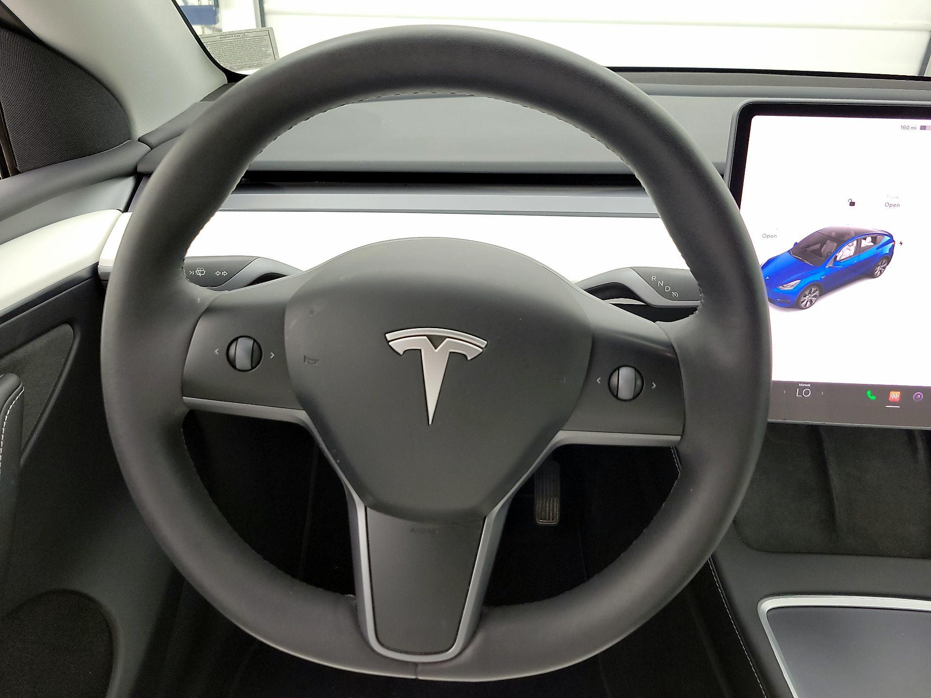 Thumbnail: 2023 Tesla Model Y - 10