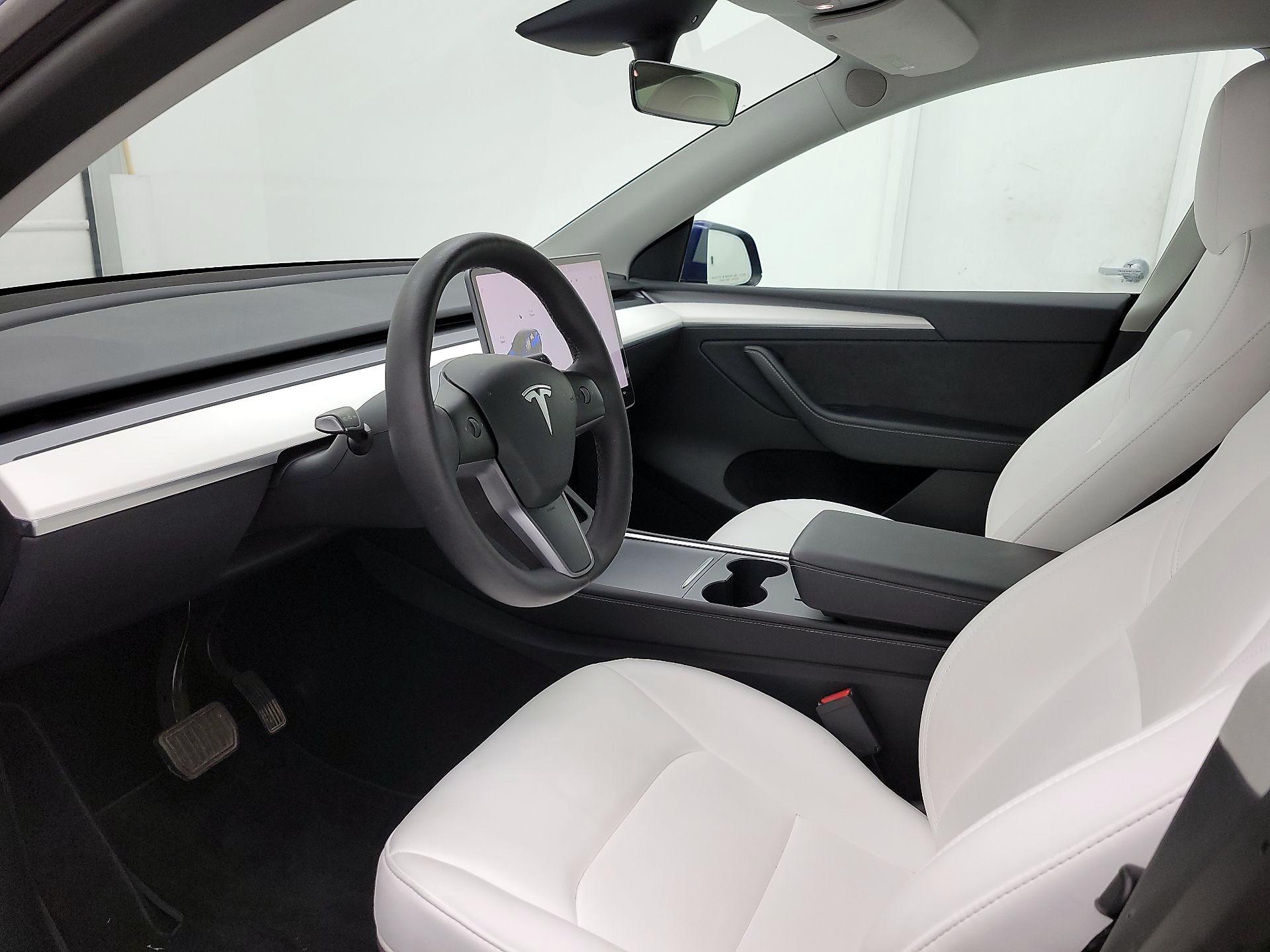 Thumbnail: 2023 Tesla Model Y - 11