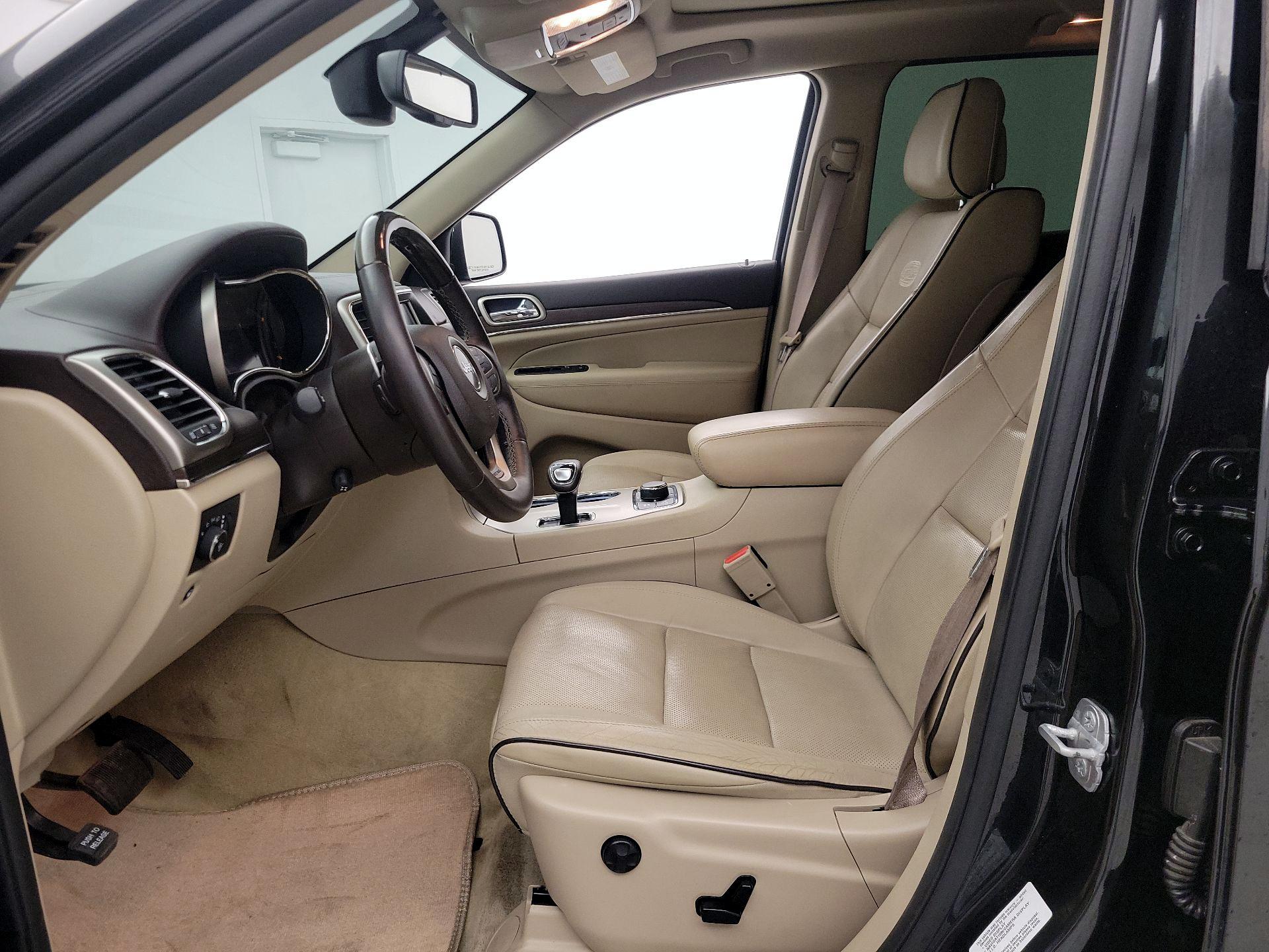 Thumbnail: 2014 Jeep Grand Cherokee - 11