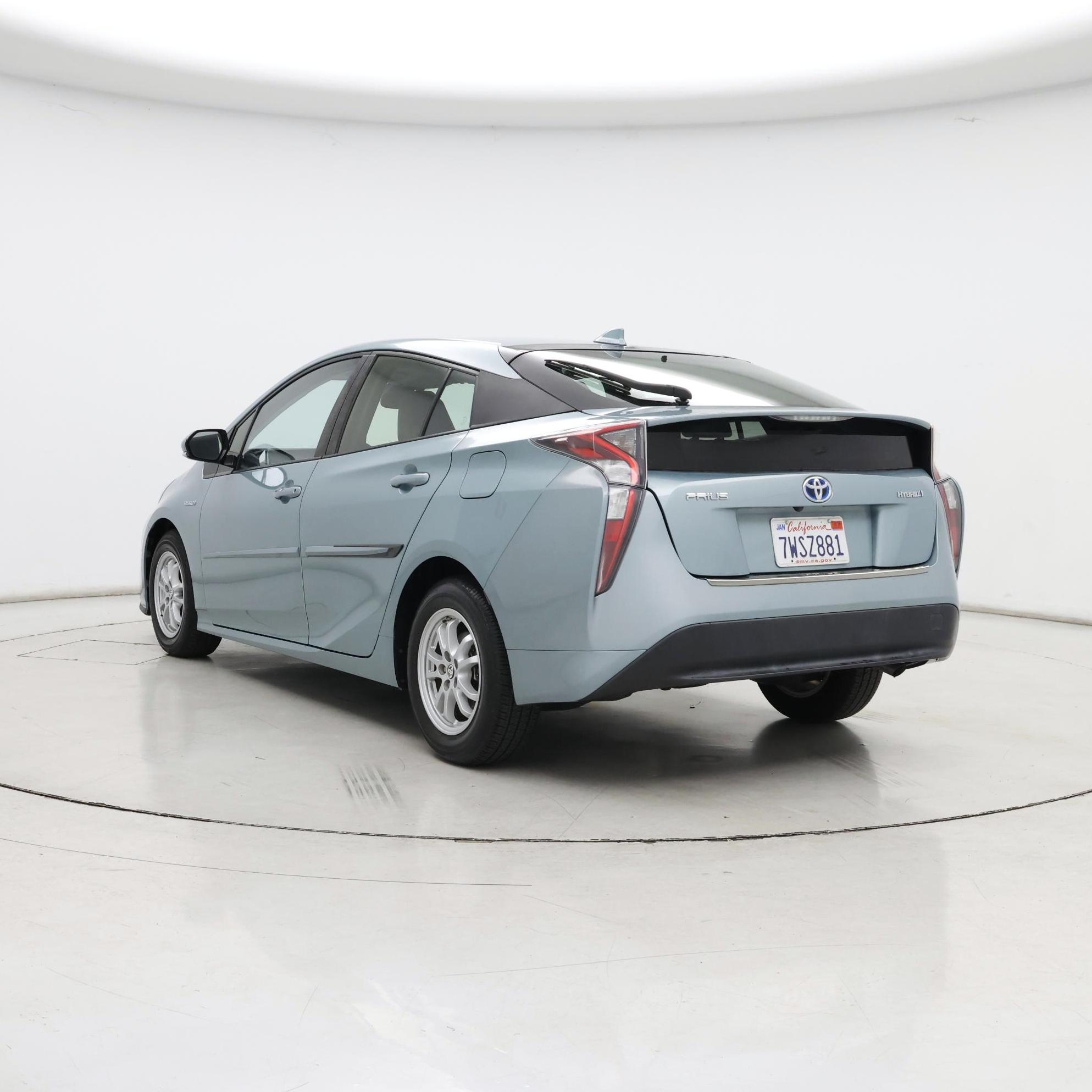 Thumbnail: 2016 Toyota Prius - 2