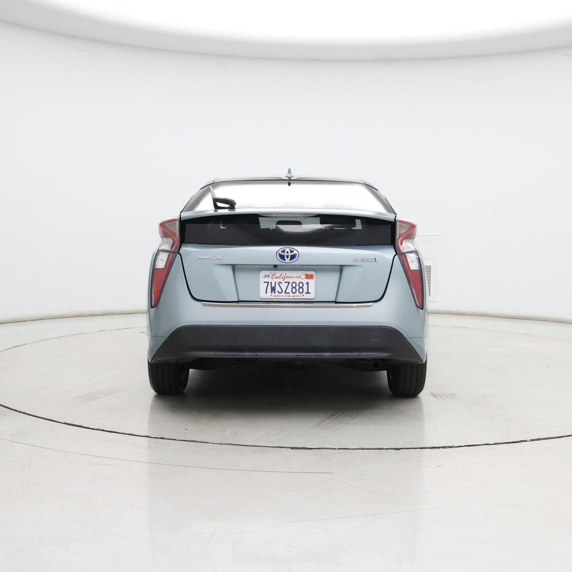 Thumbnail: 2016 Toyota Prius - 6