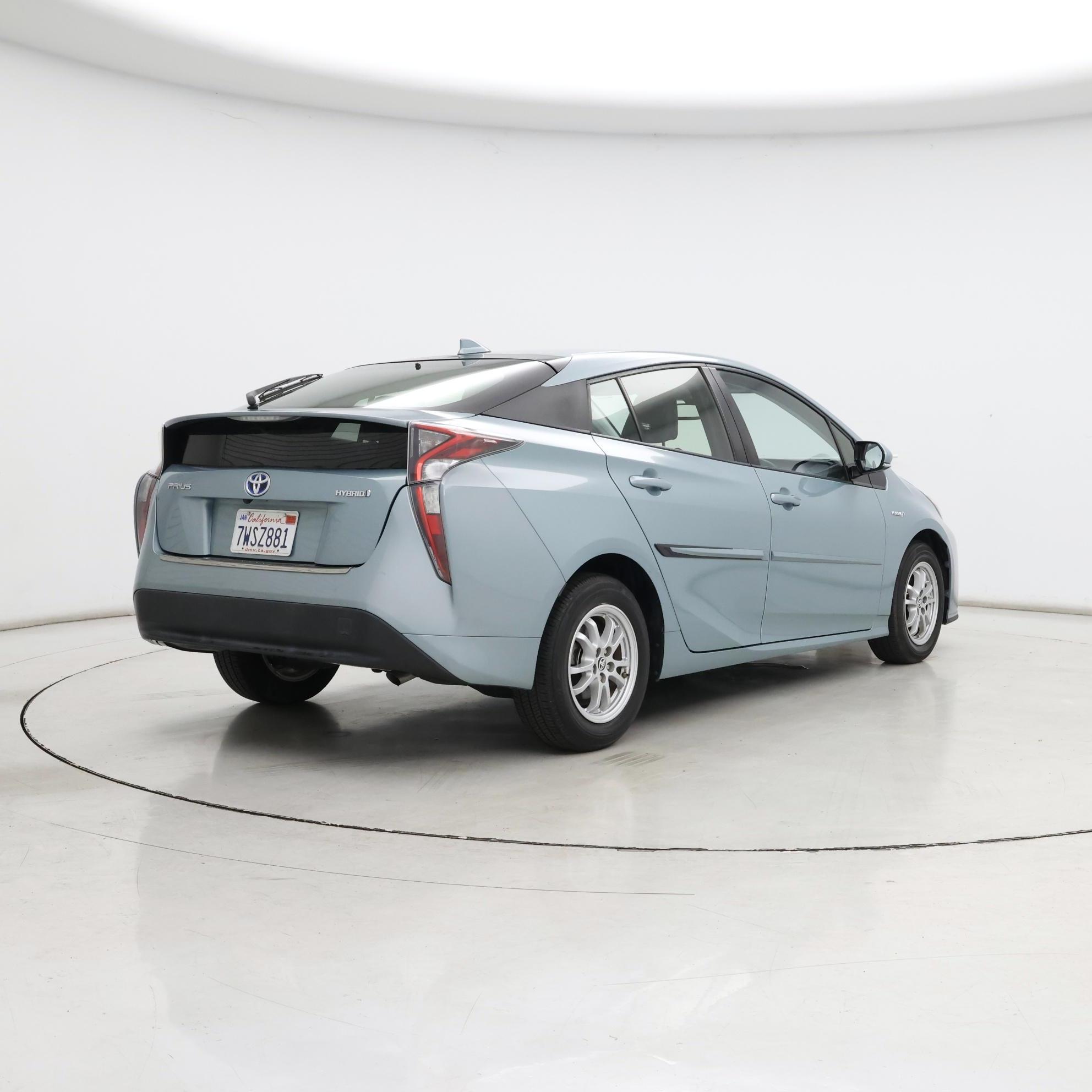 Thumbnail: 2016 Toyota Prius - 8