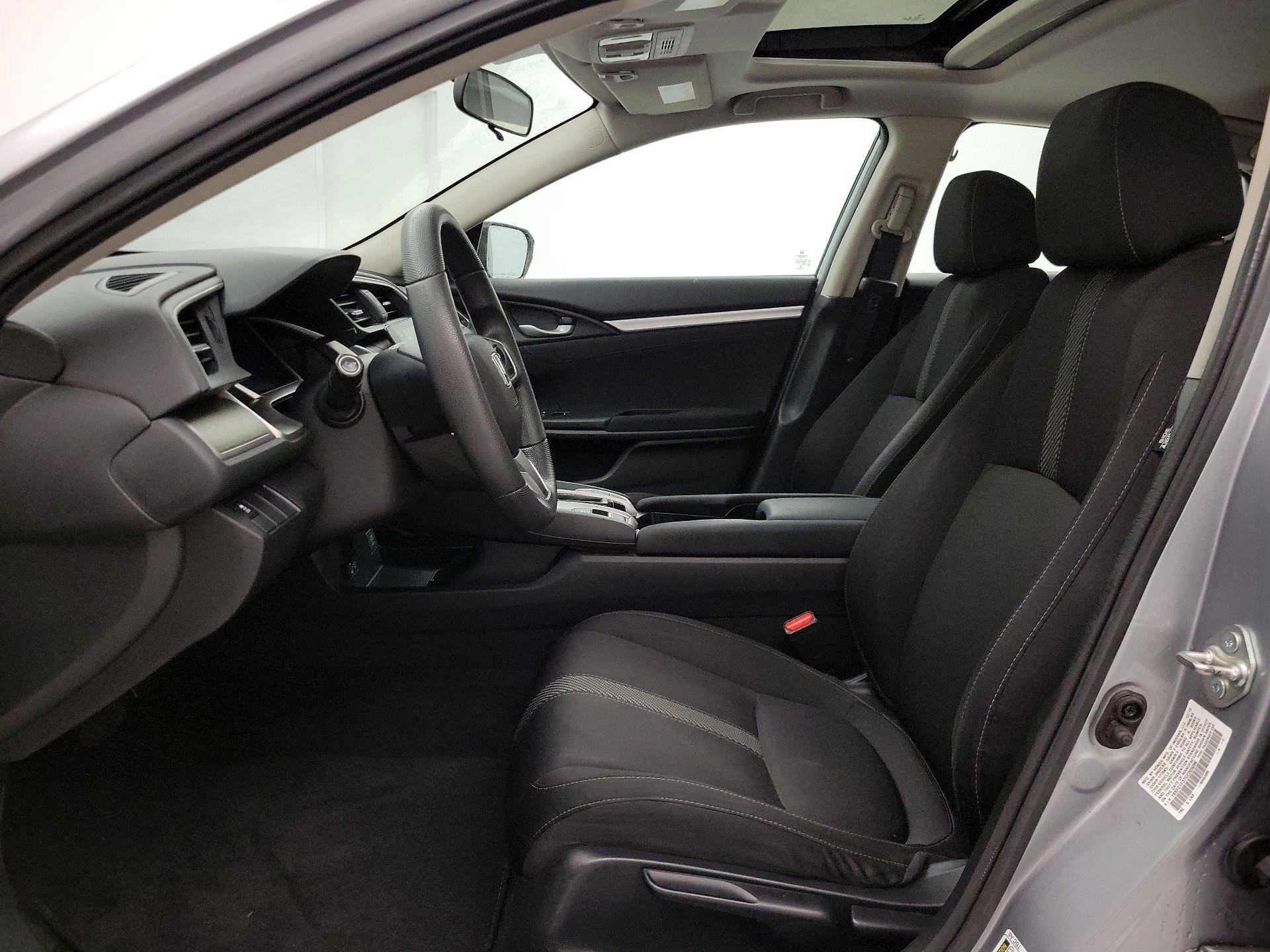 Thumbnail: 2016 Honda Civic - 11