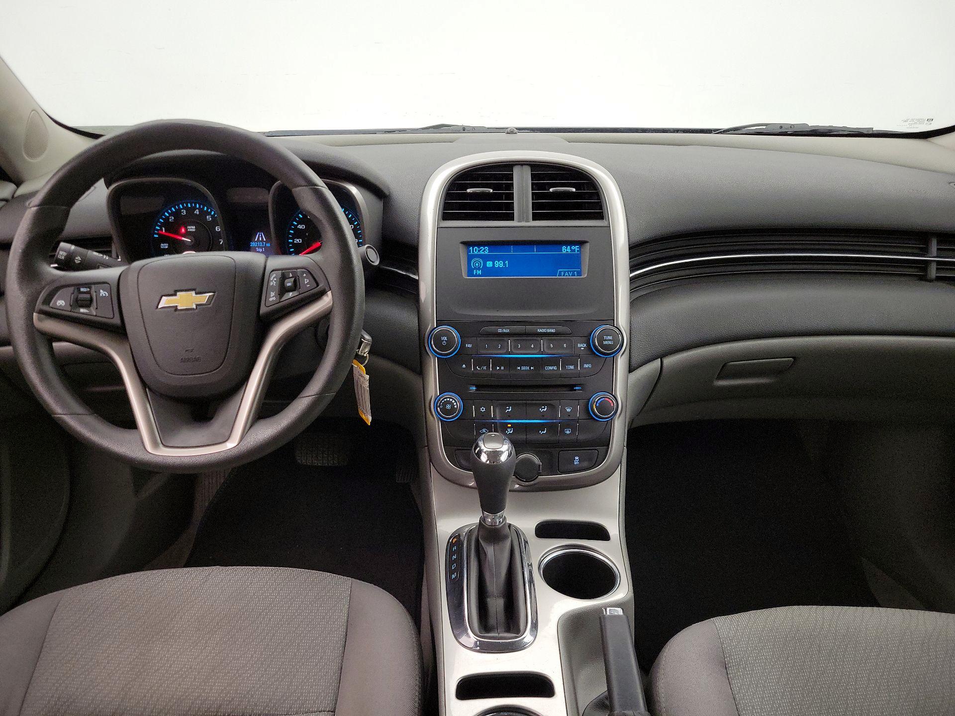 Thumbnail: 2015 Chevrolet Malibu - 9