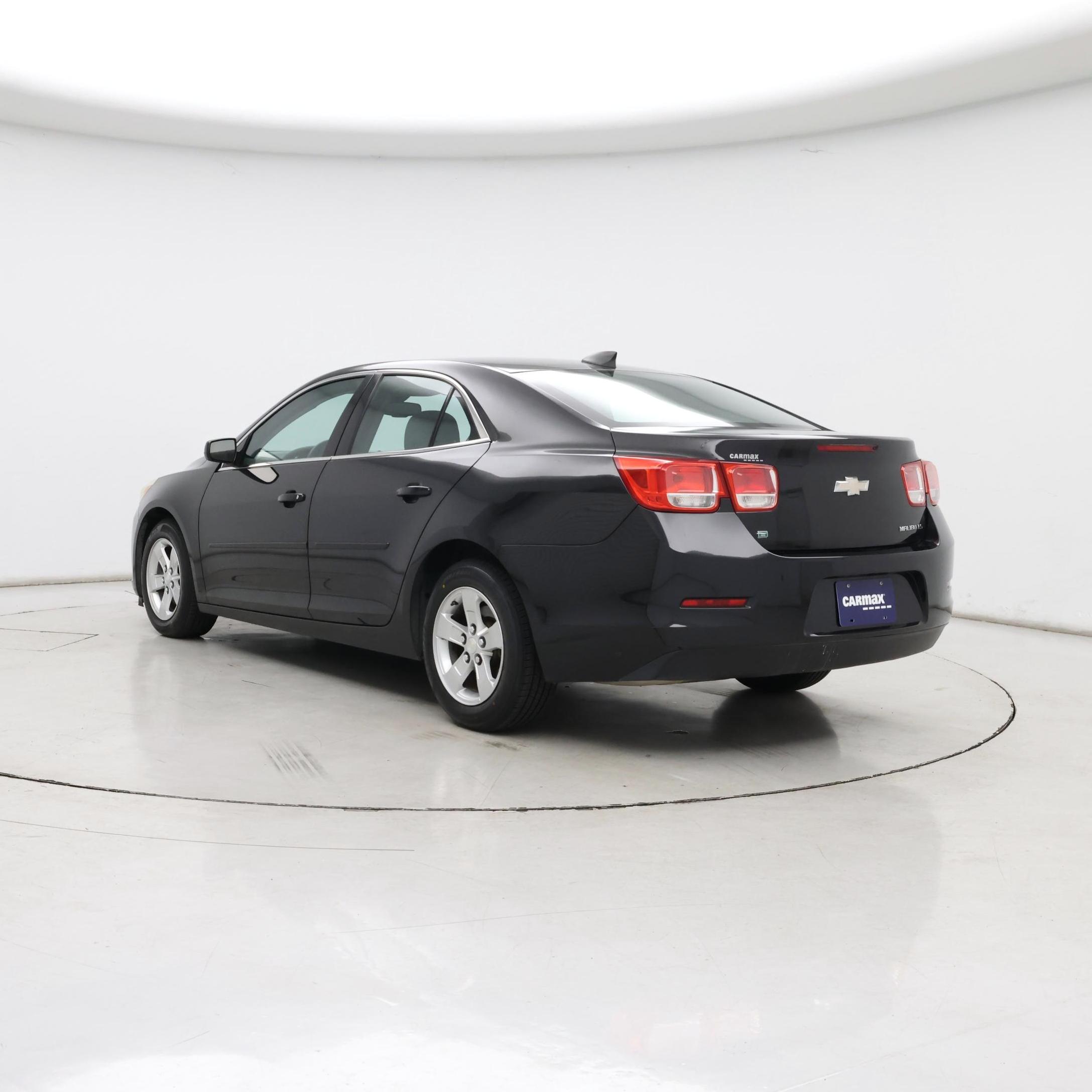 Thumbnail: 2015 Chevrolet Malibu - 2