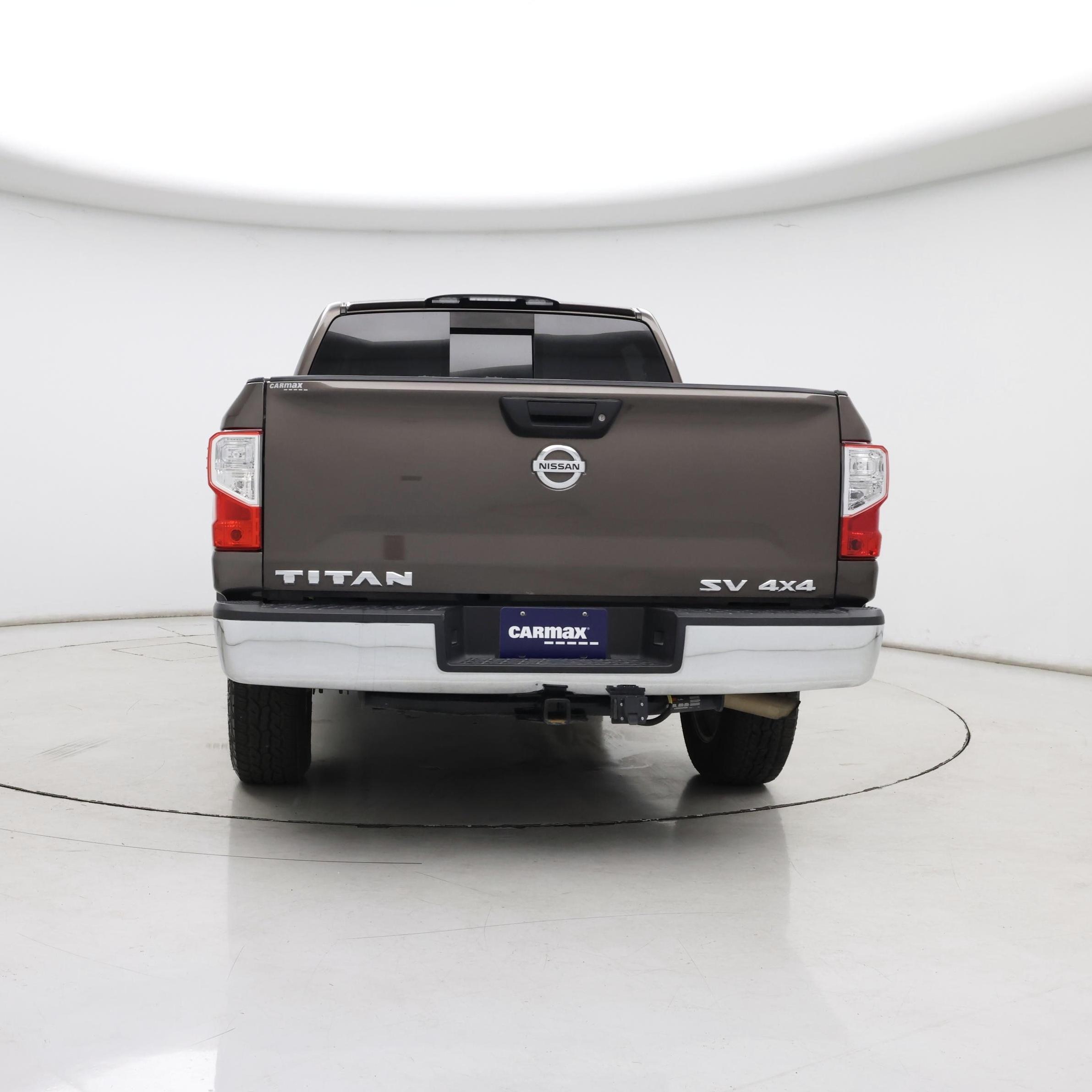 Thumbnail: 2017 Nissan Titan - 6