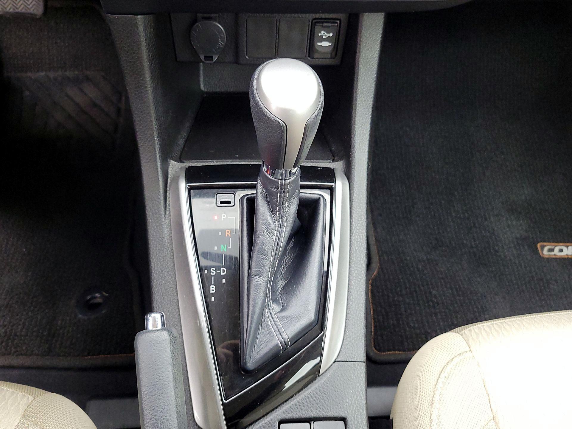 Thumbnail: 2014 Toyota Corolla - 17