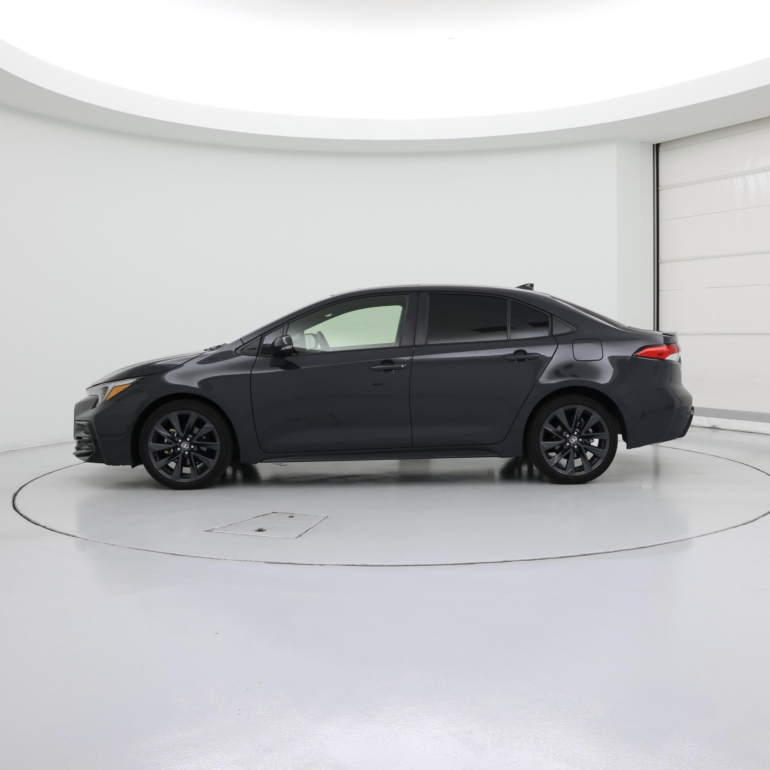 Thumbnail: 2023 Toyota Corolla - 3