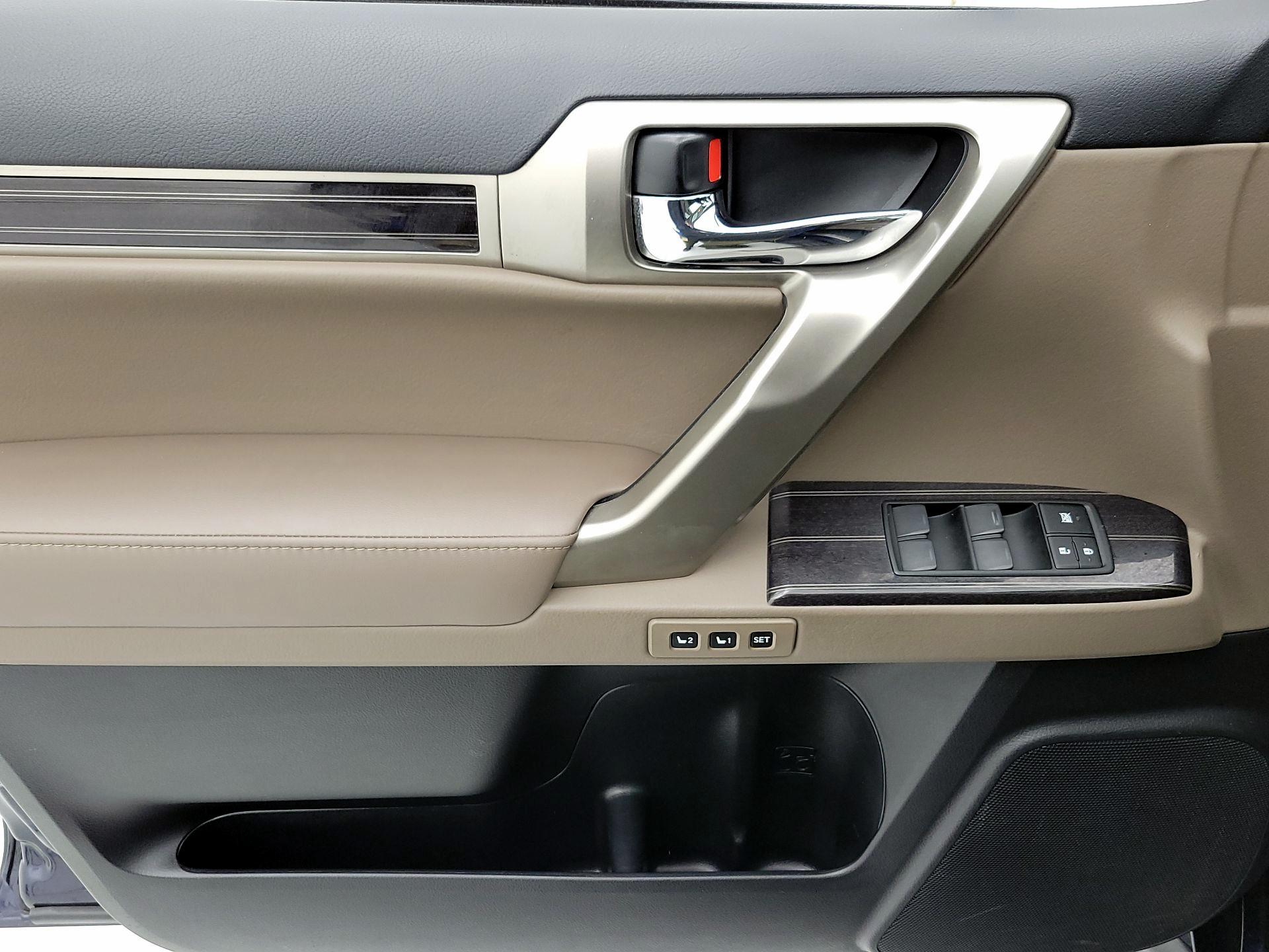 Thumbnail: 2021 Lexus GX - 12