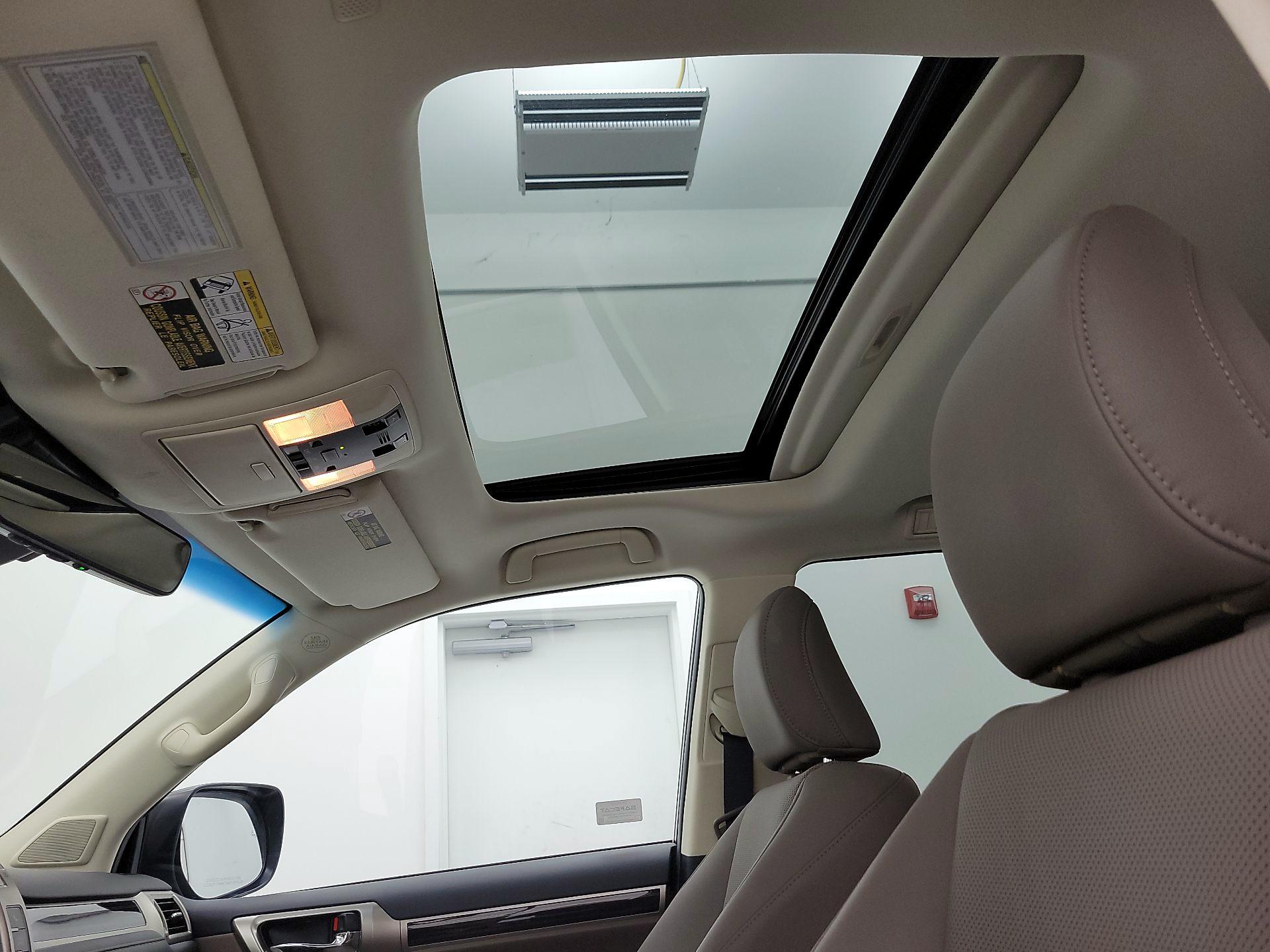 Thumbnail: 2021 Lexus GX - 20