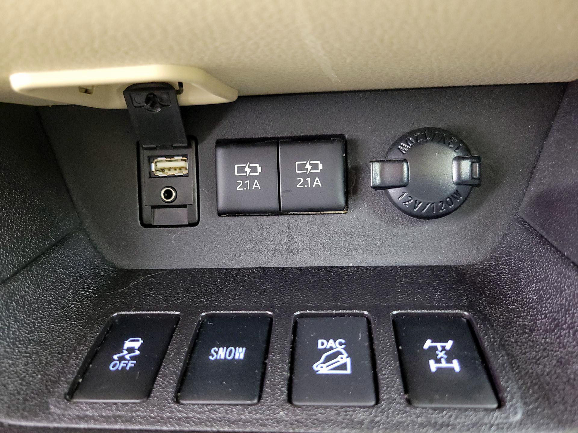 Thumbnail: 2018 Toyota Highlander - 19