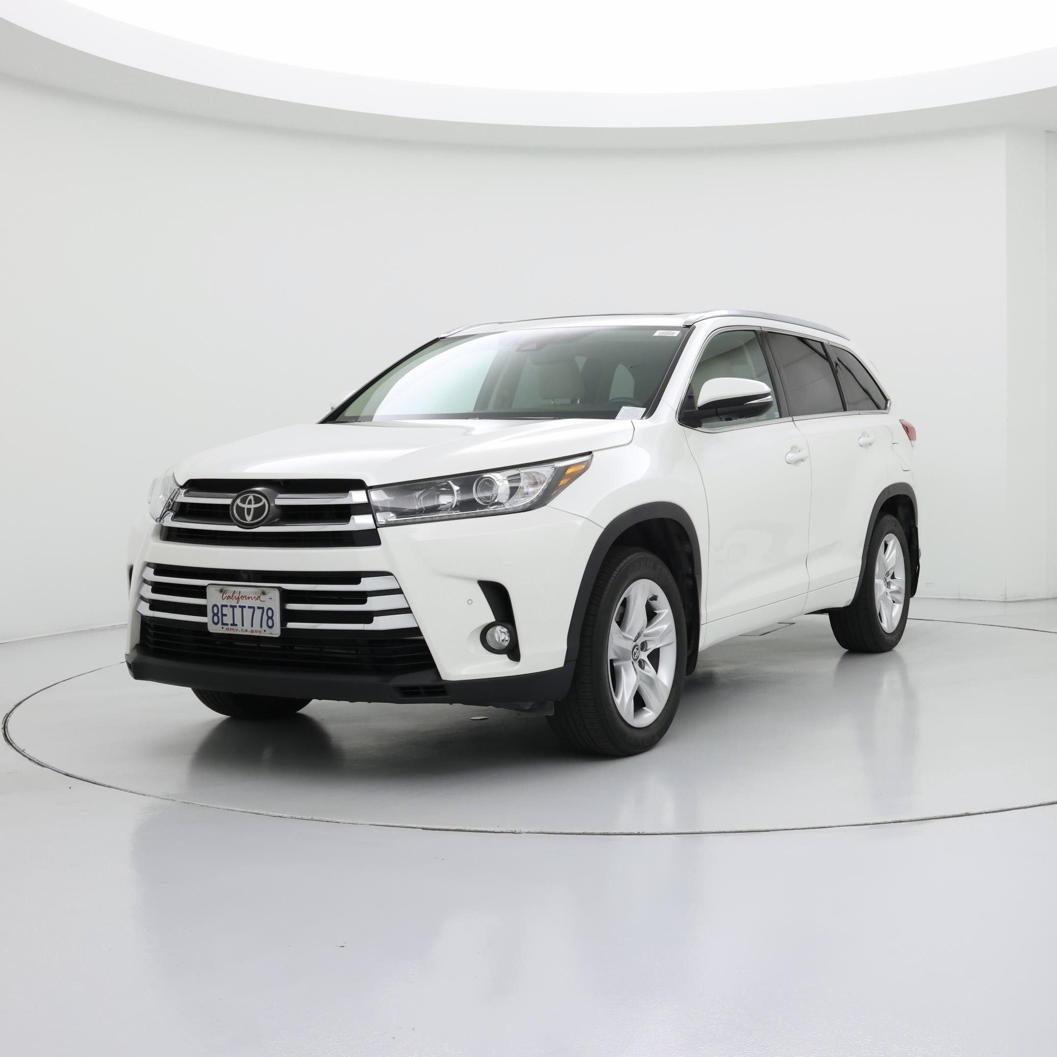 Thumbnail: 2018 Toyota Highlander - 4
