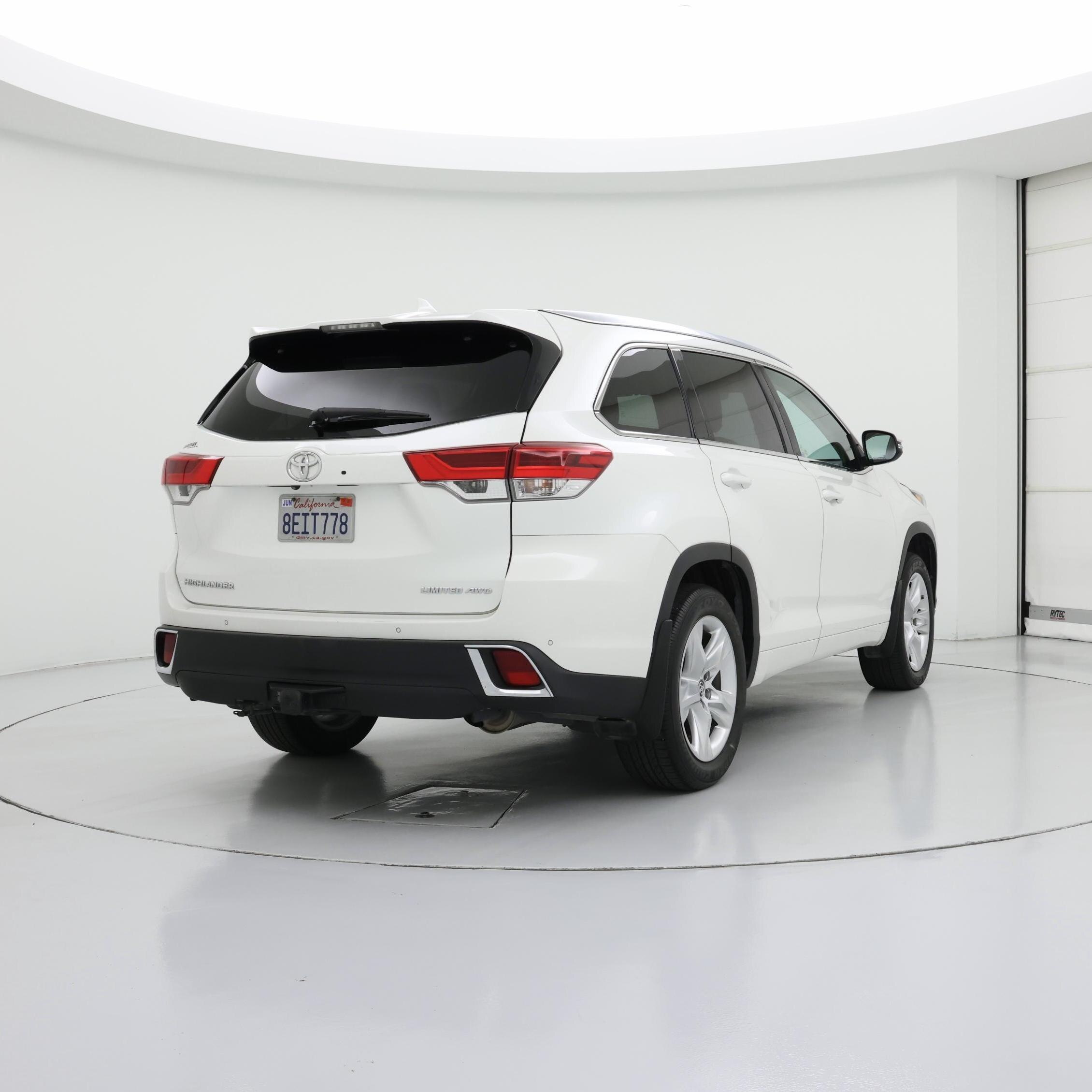 Thumbnail: 2018 Toyota Highlander - 8